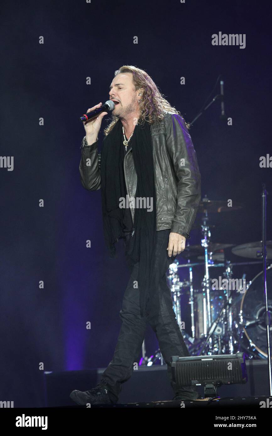 Fher Olvera de Mana se produire à Rock à Rio USA au MGM Resorts Festival Grounds le vendredi 8 mai 2015, à Las Vegas, Nevada. Banque D'Images