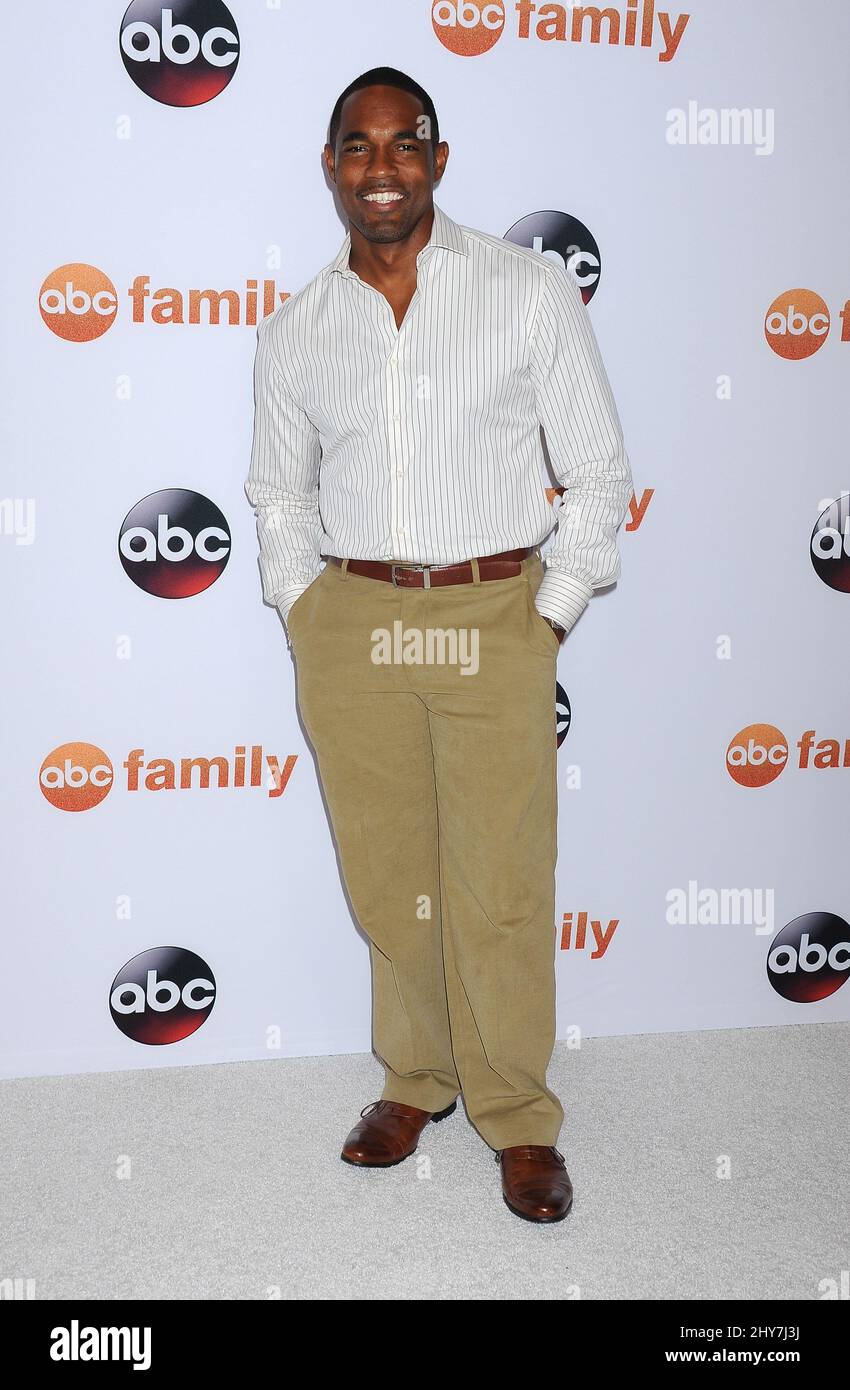 Jason George Disney ABC Television Group organise une tournée de presse d'été de TCA, un événement de tapis rouge qui a lieu à l'hôtel Beverly Hilton Banque D'Images