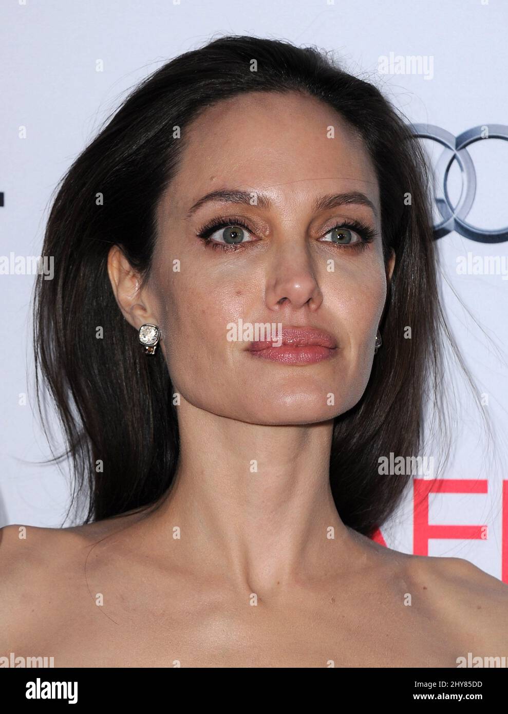 Angelina Jolie participe à la soirée d'ouverture de l'AFI FEST 2015 première Gala de 'by the Sea' qui s'est tenue au TCL Chinese 6 Theaters à Los Angeles, Etats-Unis. Banque D'Images