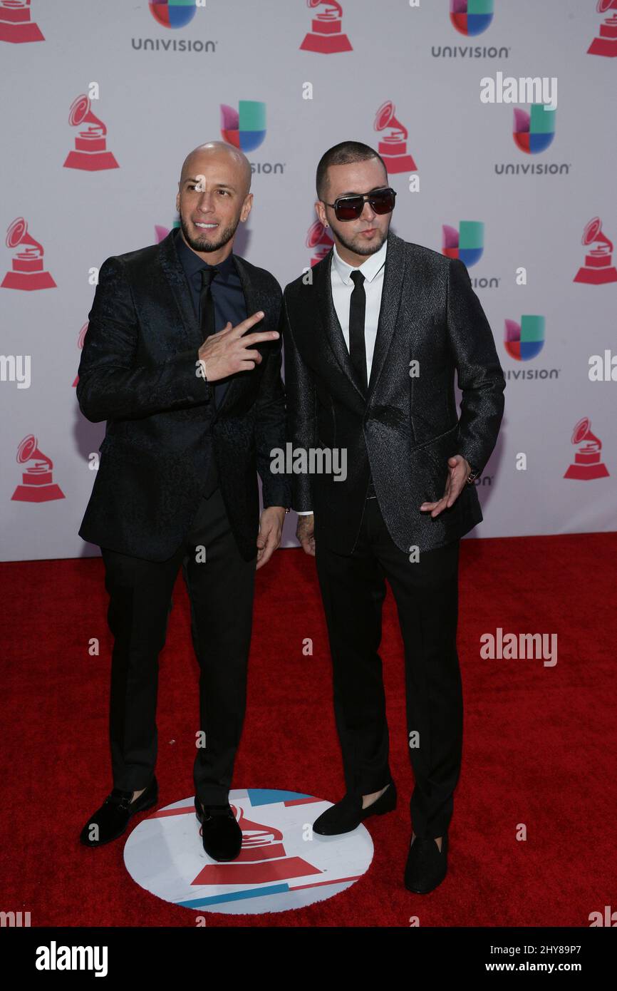 Alexis et Fido assistent aux Latin Grammy Awards 2015 le 19 novembre 2015 au MGM Grand Arena de Las Vegas, Nevada. Banque D'Images