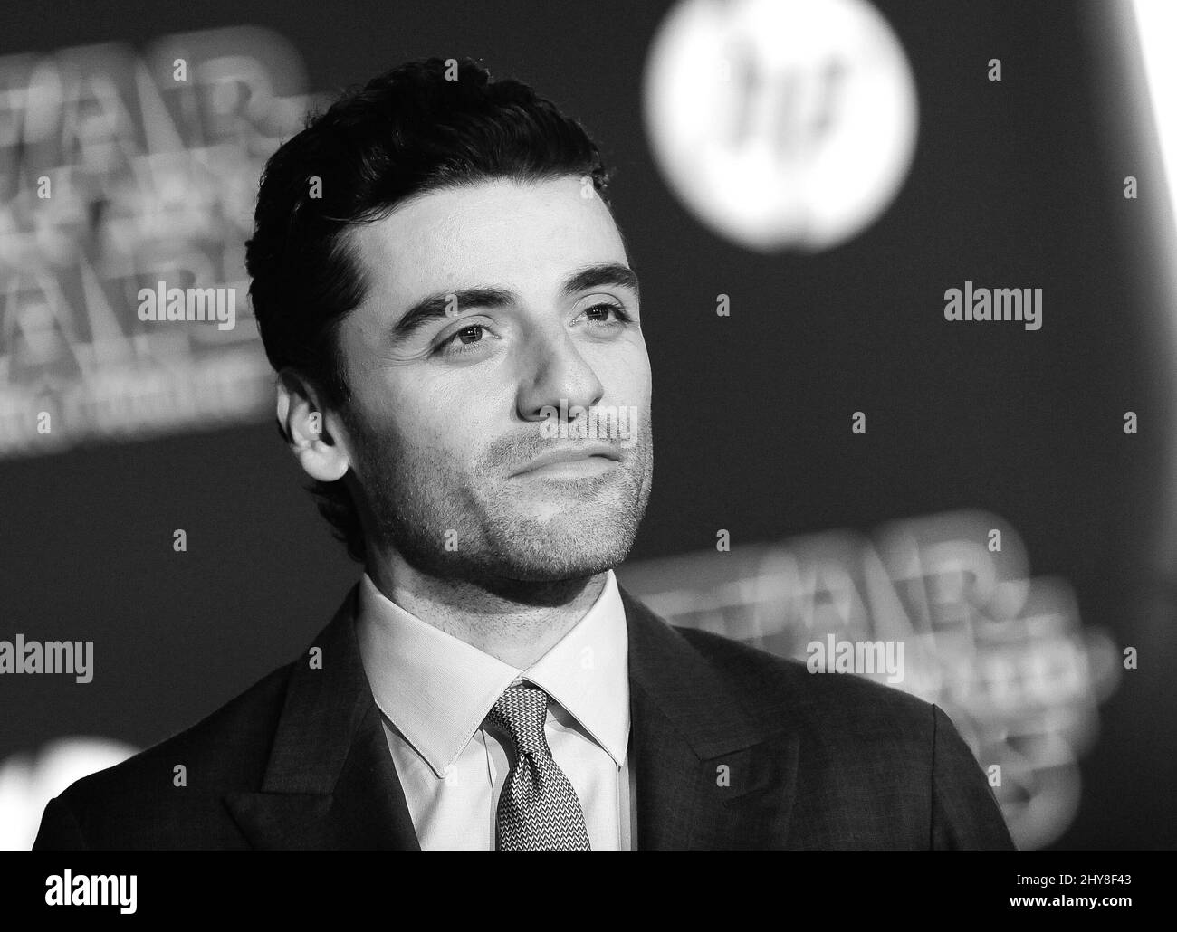 Oscar Isaac assister à la Star Wars: La Force réveille la première Banque D'Images