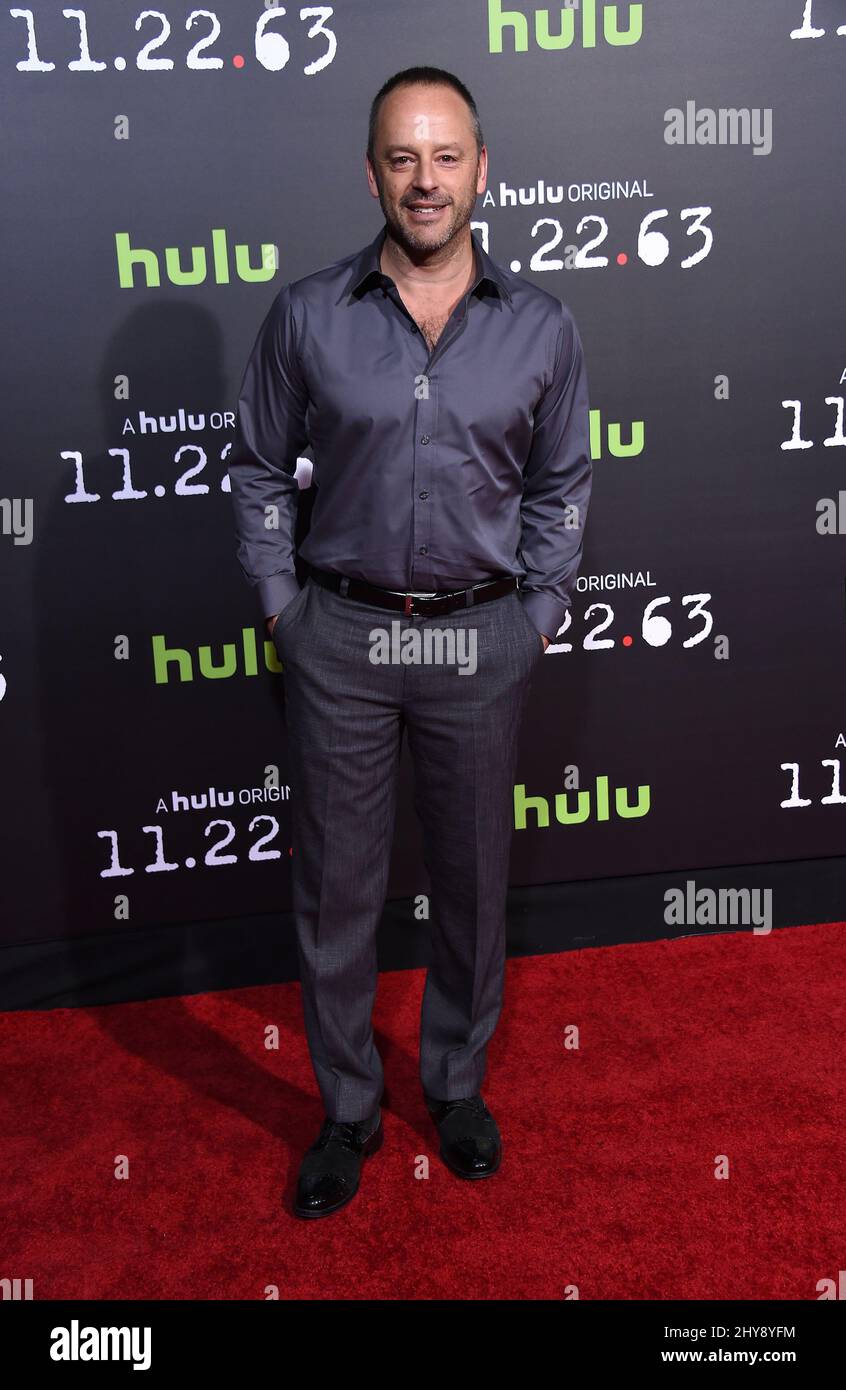 Gil Bellows participe à la première de la première de Hulu '11.22.63', qui s'est tenue au Bruin Theatre de Los Angeles, en Californie. Banque D'Images