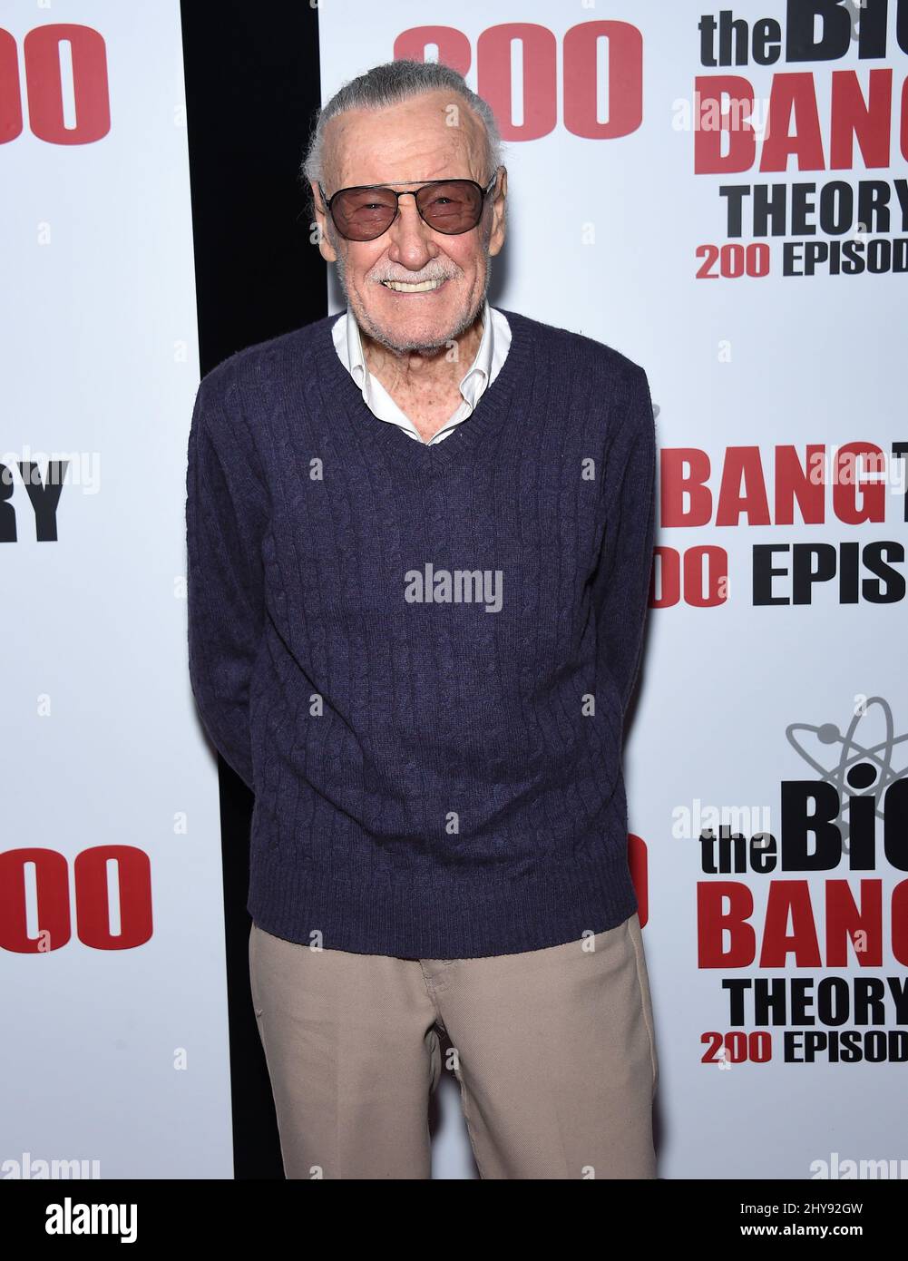 Stan Lee assister à la « théorie du Big Bang » célèbre l'épisode 200th qui s'est tenu au Vibiana. Banque D'Images