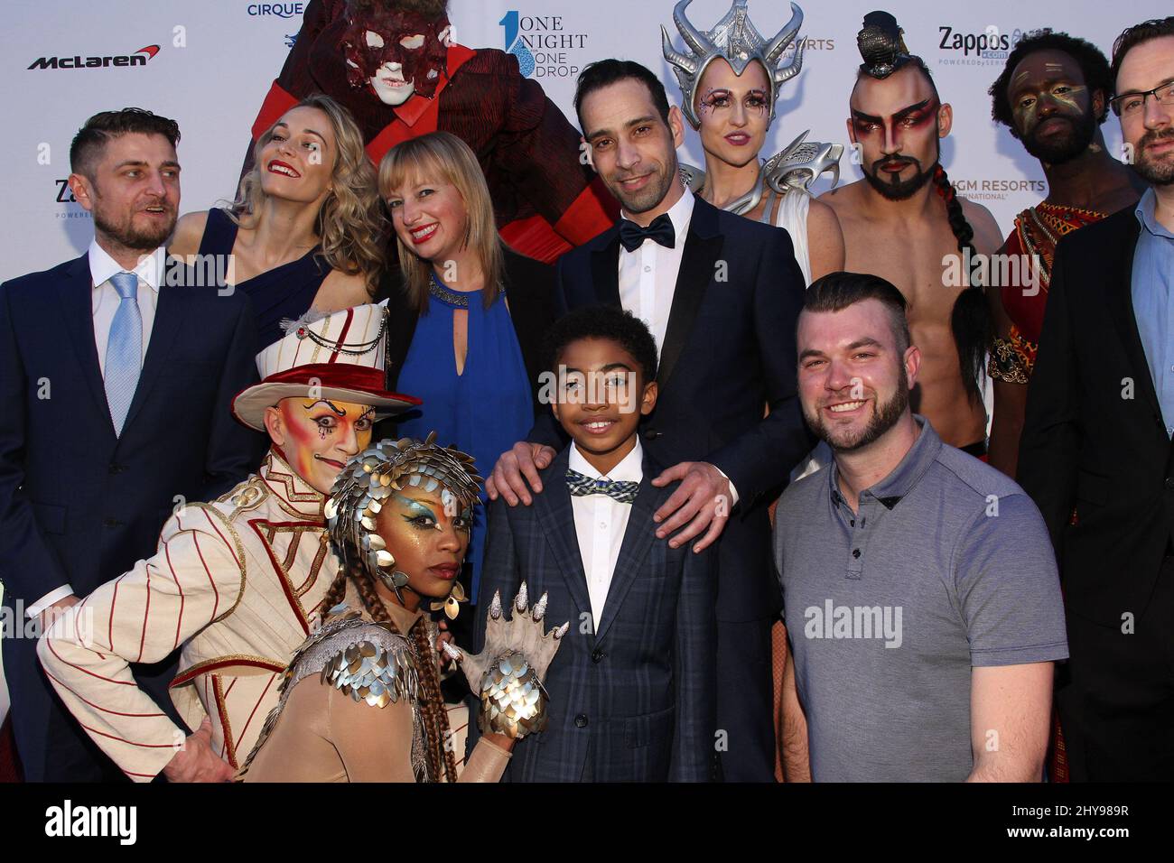 18 mars 2016 Las Vegas, NV. Miles Brown et Hassan El Hajjami quatrième année du Cirque du Soleil une nuit pour UNE CHUTE tenue au Cleveland Clinic Lou Ruvo Centre for Brain Health Banque D'Images