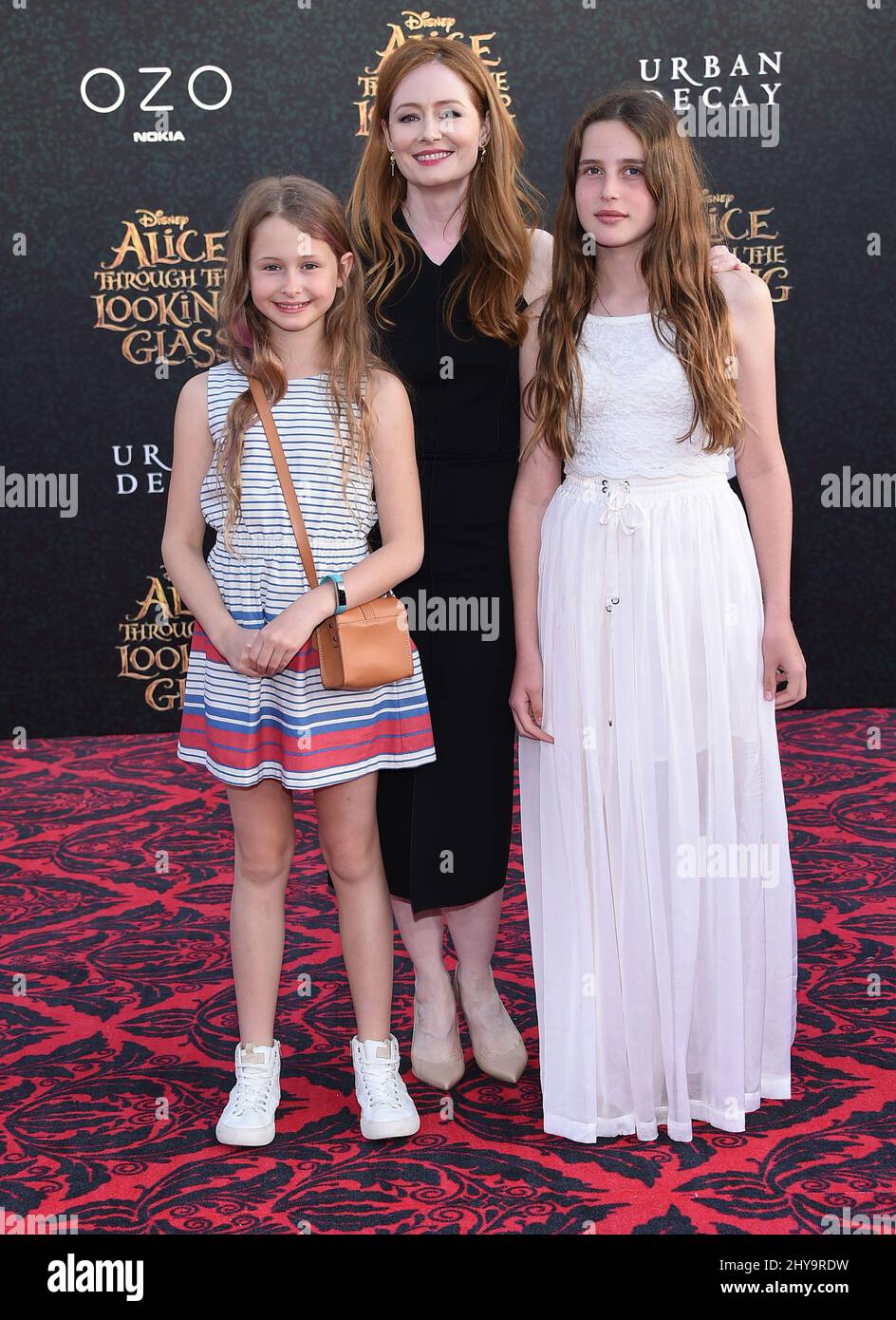 Miranda Otto participe à la première américaine « Alice Through the look Glass » à Los Angeles Banque D'Images