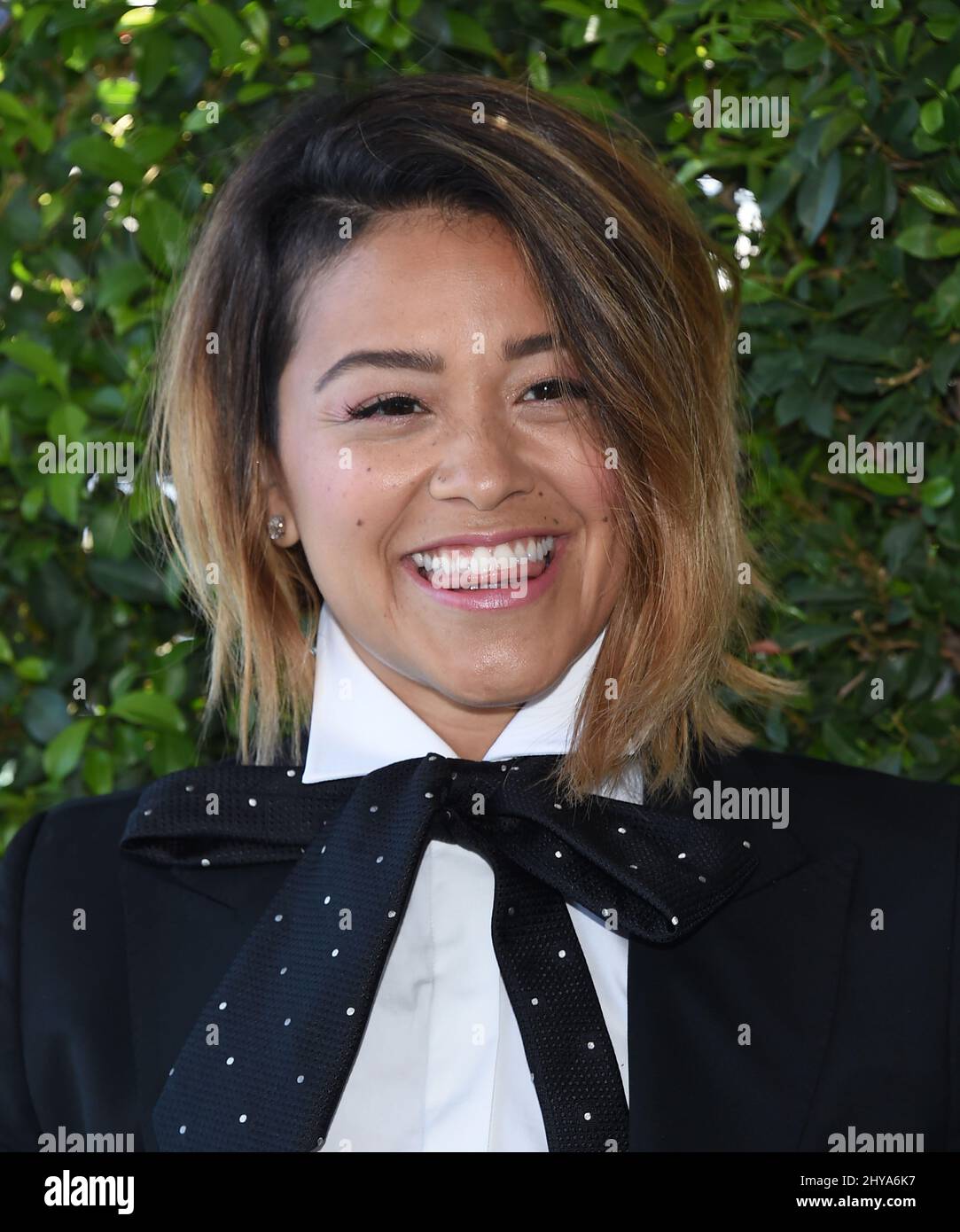 Gina Rodriguez assiste aux prix Teen Choice 2016 qui se tiennent au Forum Banque D'Images