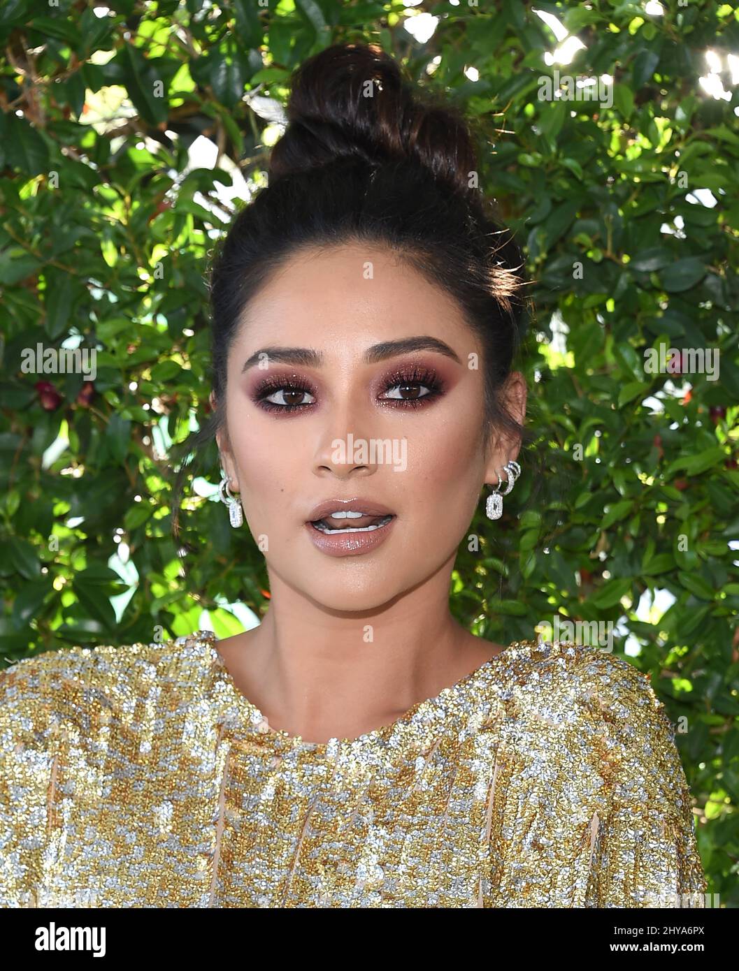 Shay Mitchell participe aux prix Teen Choice 2016 qui se tiennent au Forum Banque D'Images