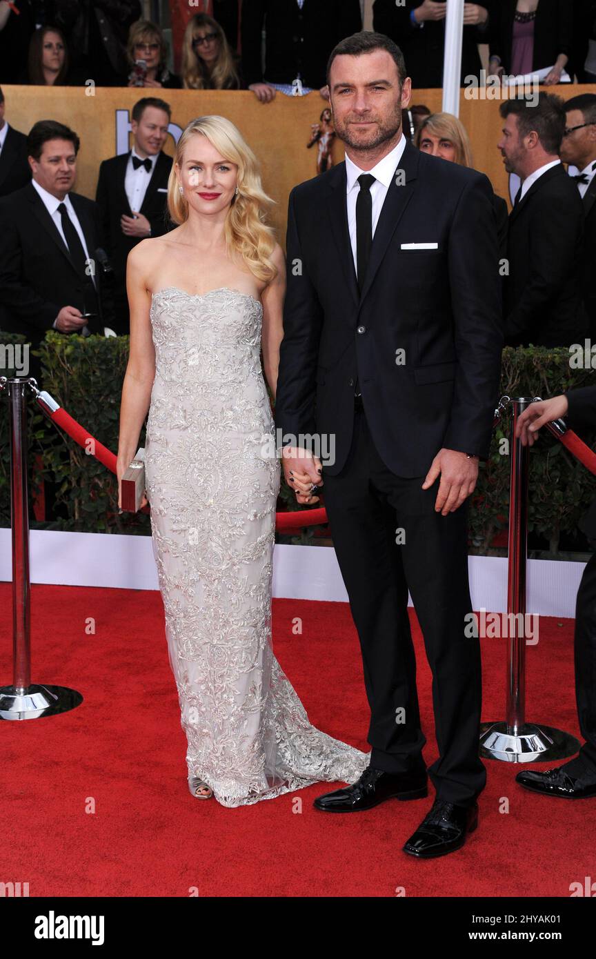 Naomi Watts et Liev Schreiber ont annoncé leur séparation. 27 janvier 2013 Los Angeles, ca. Prix annuel SAG 19th de Liev Schreiber et Naomi Watts - arrivées au Shrine Auditorium Banque D'Images