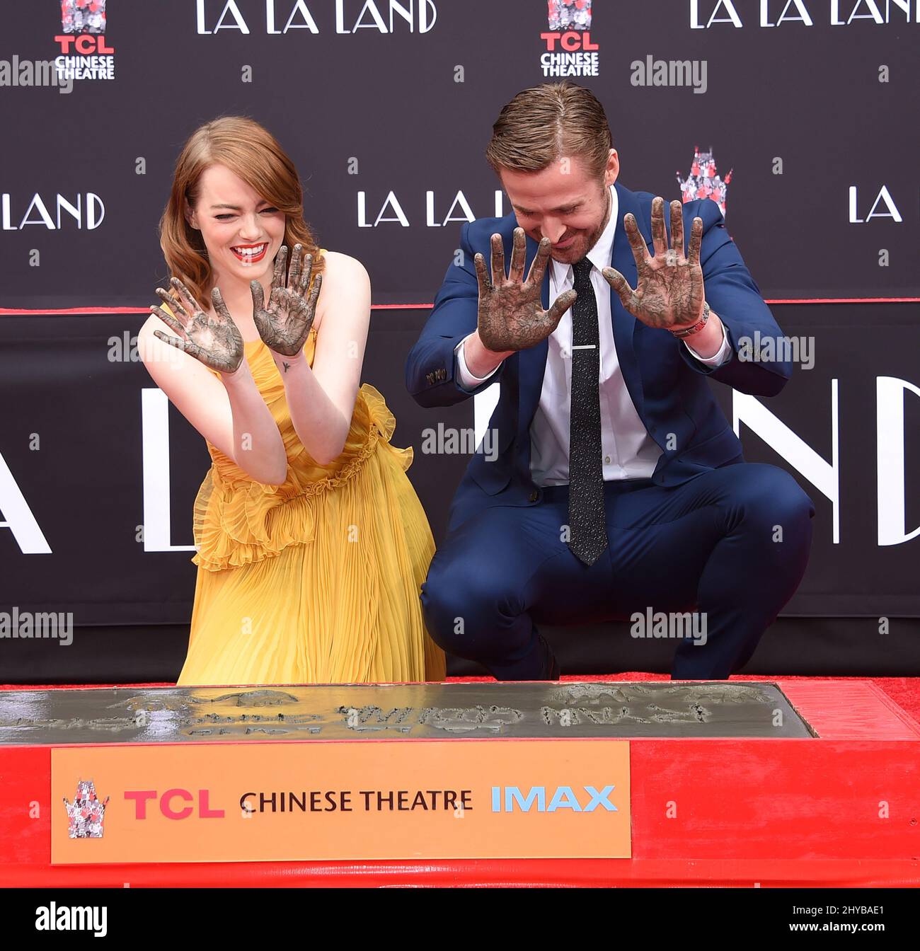 Emma Stone et Ryan Gosling à leur cérémonie de main et d'empreinte à Hollywood Banque D'Images