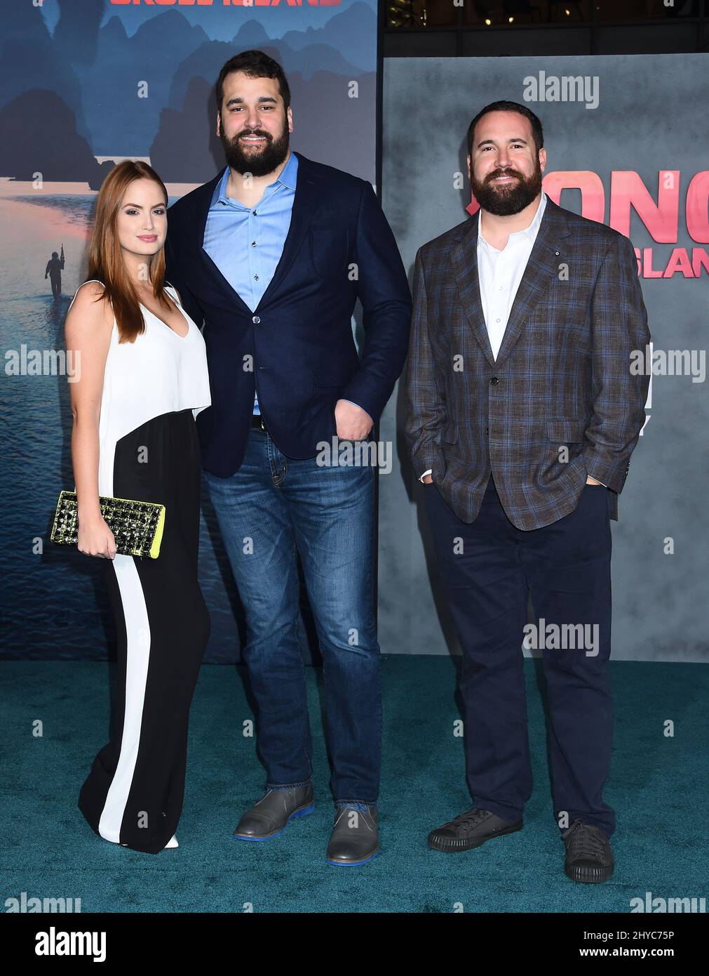 Haley O'Brien, Matt Kalil et Ryan Kalil assistent à Warner bros. Images