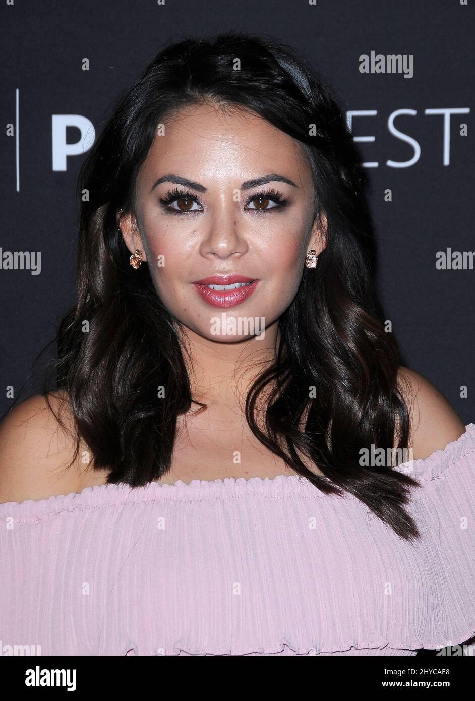 Janel Parrish arrive aux jolis petits menteurs au PaleyFest annuel 34th qui s'est tenu au Dolby Theatre, Los Angeles, 25th mars 2017 Banque D'Images