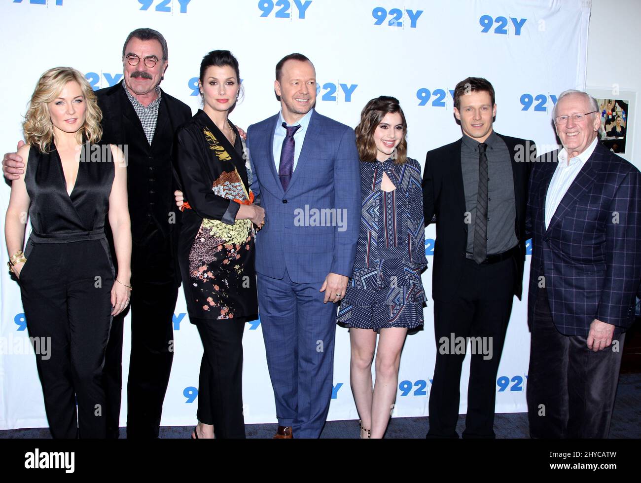 Amy Carlson, Tom Selleck, Bridget Moynahan, Donnie Wahlberg, Sam assistant à la célébration de l'épisode 150th des Blue Bloods, qui s'est tenue au 92nd Street y, à New York Banque D'Images