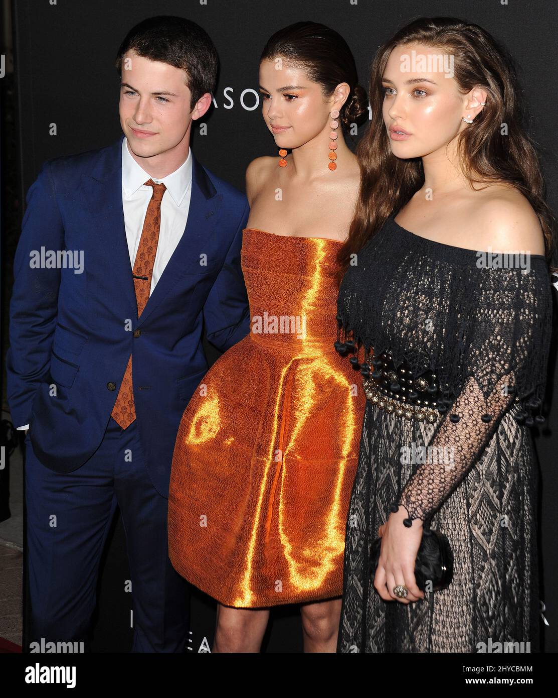 Selena Gomez, Dylan Minnette, Katherine Langford arrivée pour la première "13 raisons pour lesquelles" tenue aux Paramount Pictures Studios, Los Angeles le 30 mars 2017 Banque D'Images