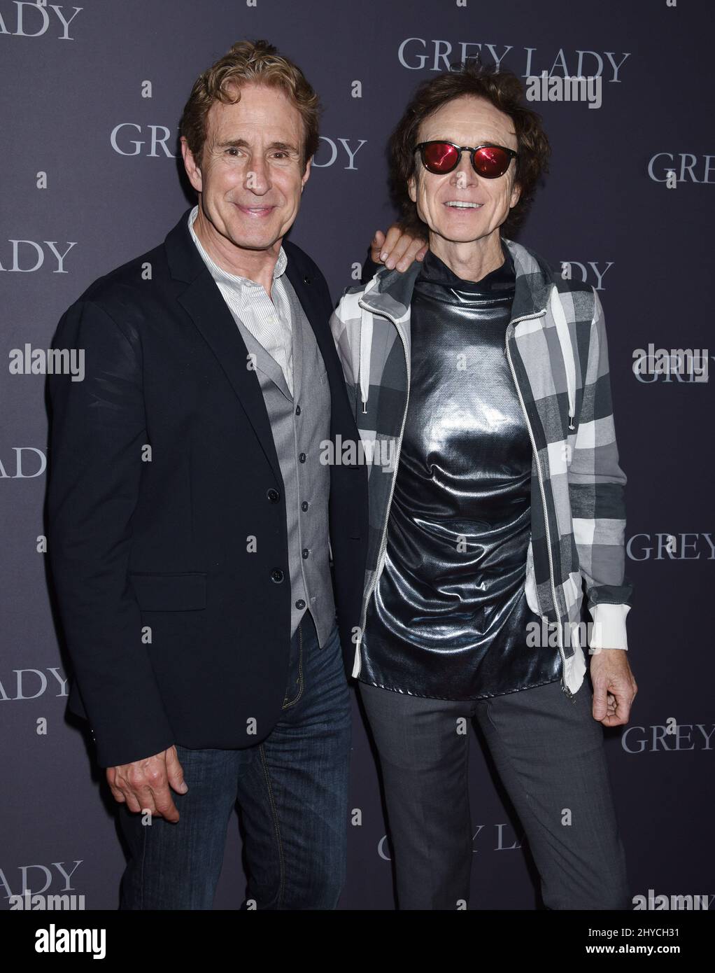 John Shea et G Tom Mac arrivent pour la première 'Grey Lady' qui s'est tenue au Landmark Theatre Westside Pavilion, Los Angeles, le 26 avril 2017 Banque D'Images