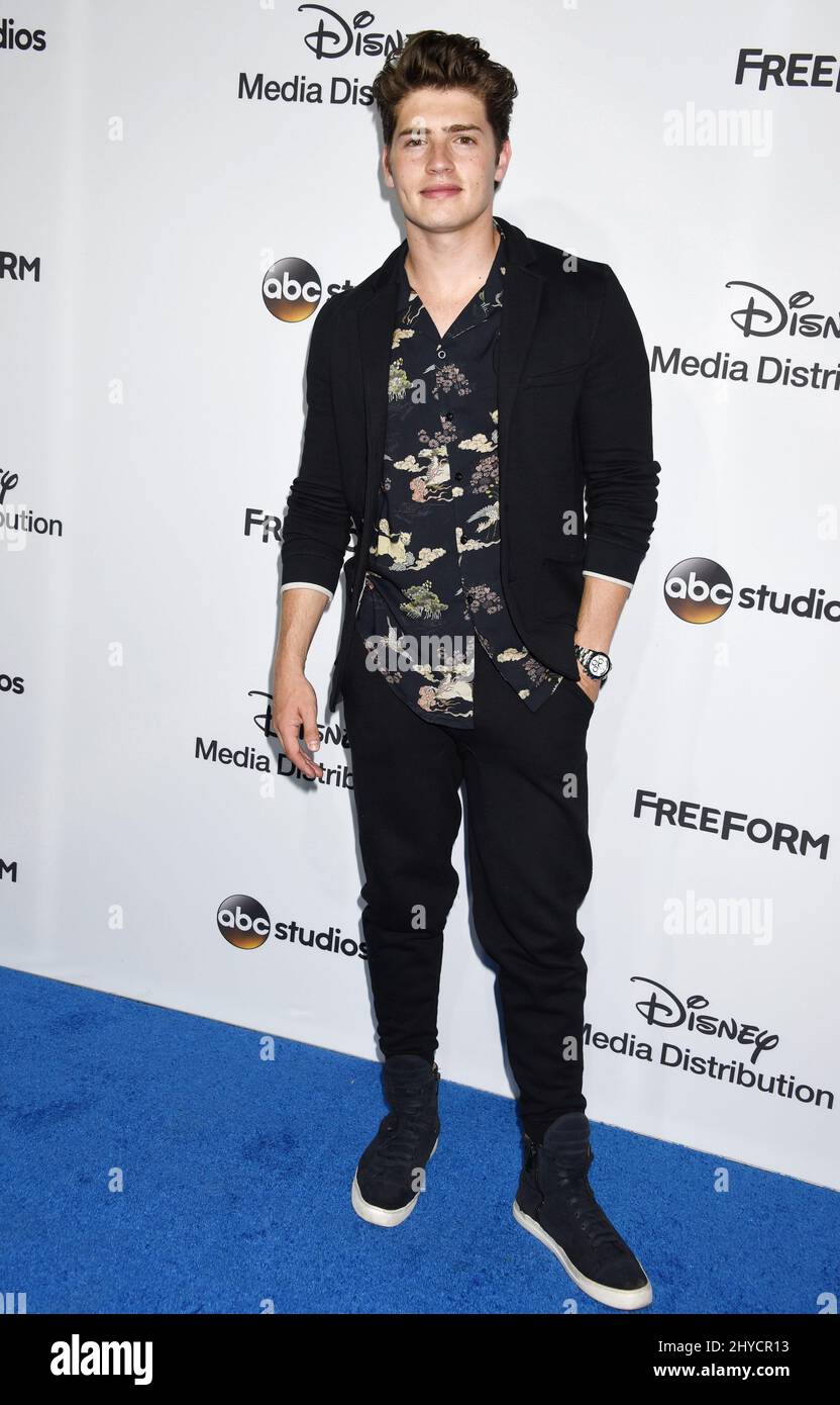 Greg Sulkin participe à l'ABC International Upfront Banque D'Images