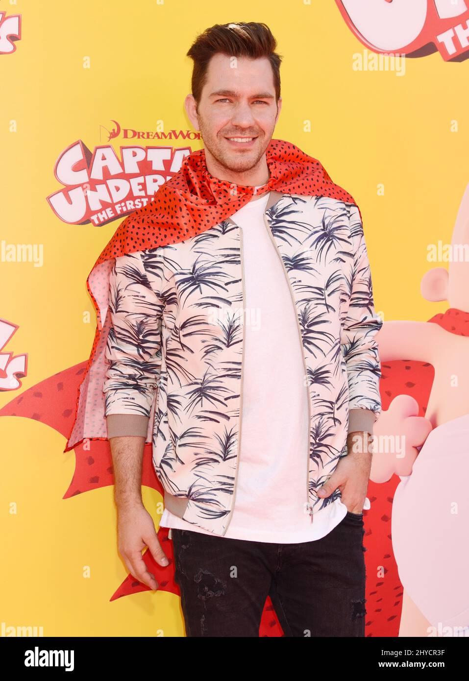 Andy Grammer présente le sous-pantalon Captain : le premier film Epic à Los Angeles Banque D'Images