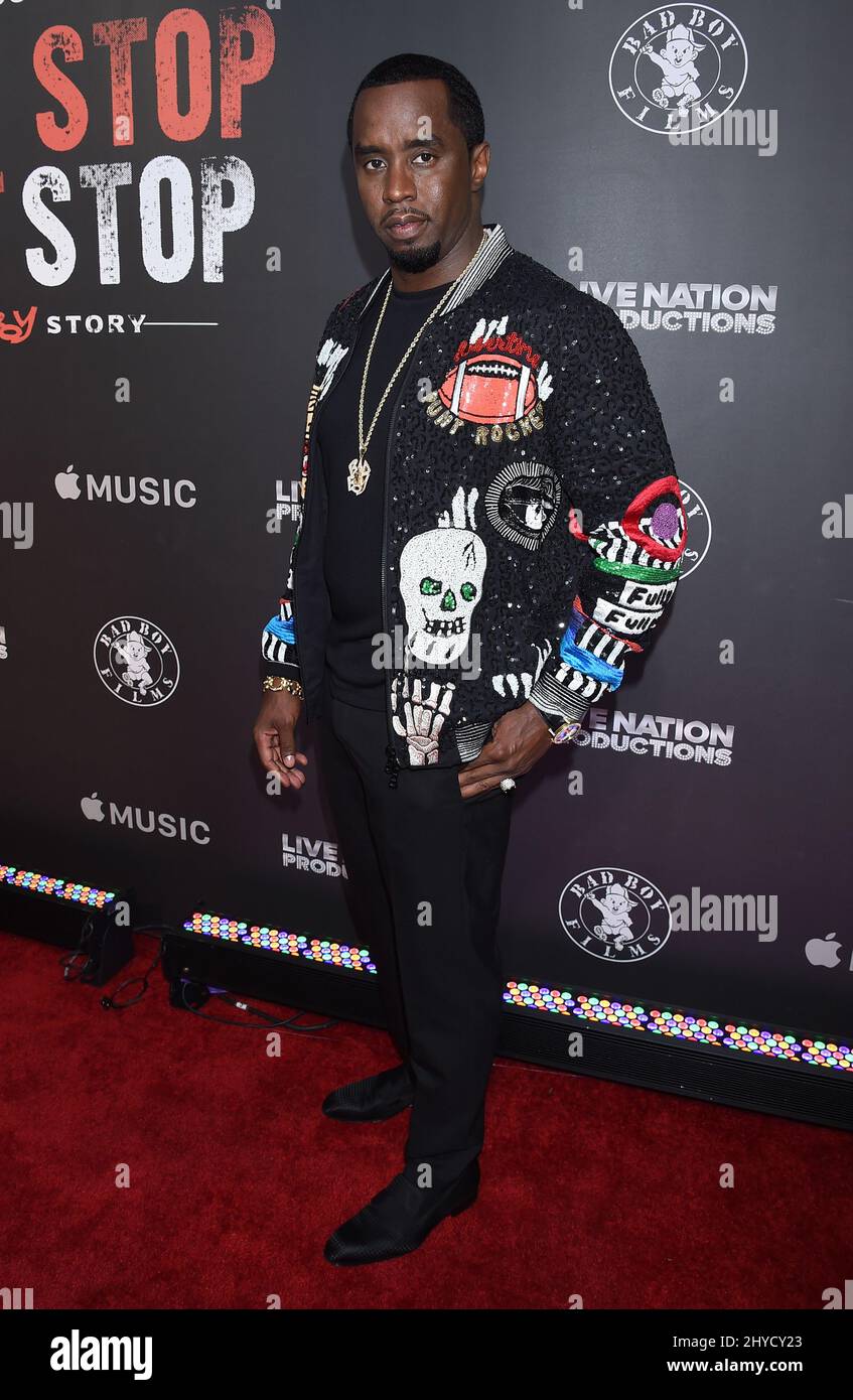 Sean Combs participant a la premiere CAn t Stop Won t Stop A Bad Boy Story qui s est tenue a la Writers Guild of America a Los Angeles Etats Unis Photo Stock