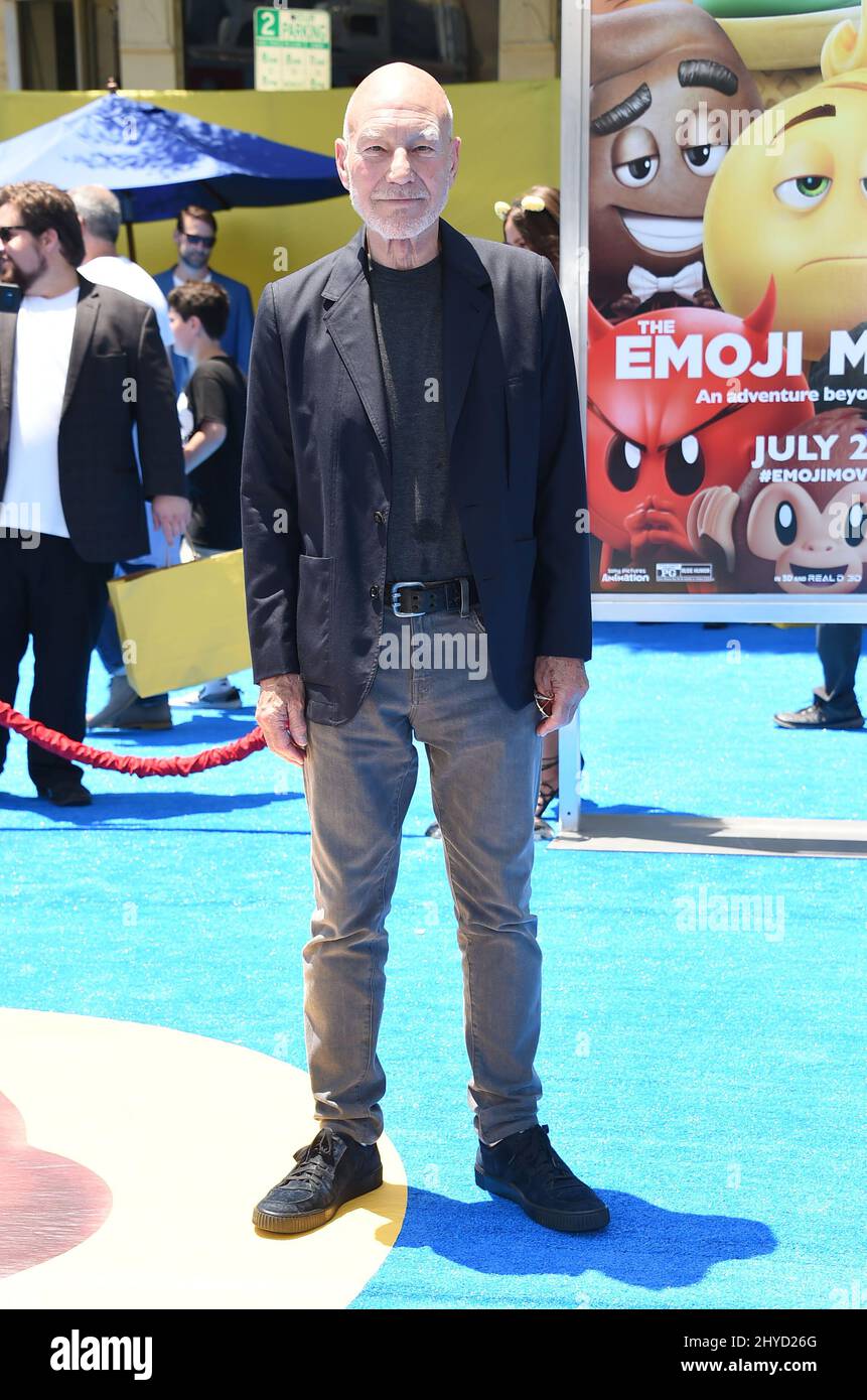 Patrick Stewart participe à la première Emoji Movie à Los Angeles, en Californie Banque D'Images
