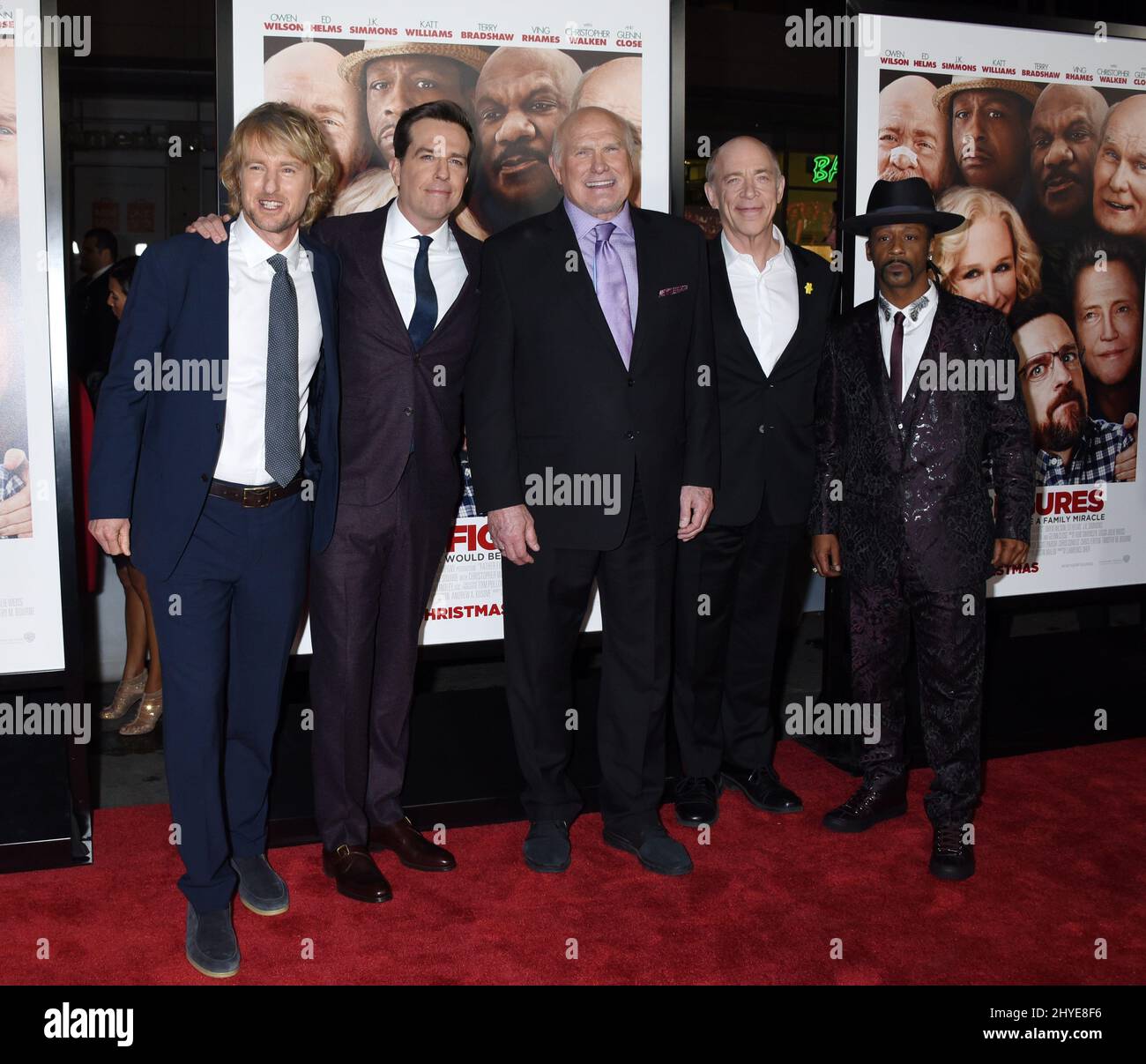 Owen Wilson, Ed Helms, Terry Bradshaw, JK Simmons et Katt Williams à la première mondiale « Father Figures » qui s'est tenue au TCL Chinese Theatre le 13 décembre 2017 à Hollywood, Californie. Banque D'Images