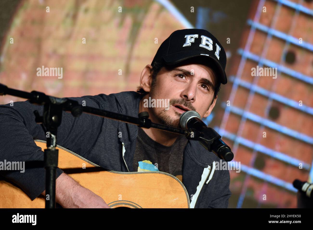 Brad Paisley parle de son avenir tout en continuant à honorer la tradition du pays pendant le Brad Paisley: The Art and the Artist au séminaire de radio de pays de 2018 tenu à l'hôtel Omni Nashville le 7 février 2018 à Nashville, TN Banque D'Images