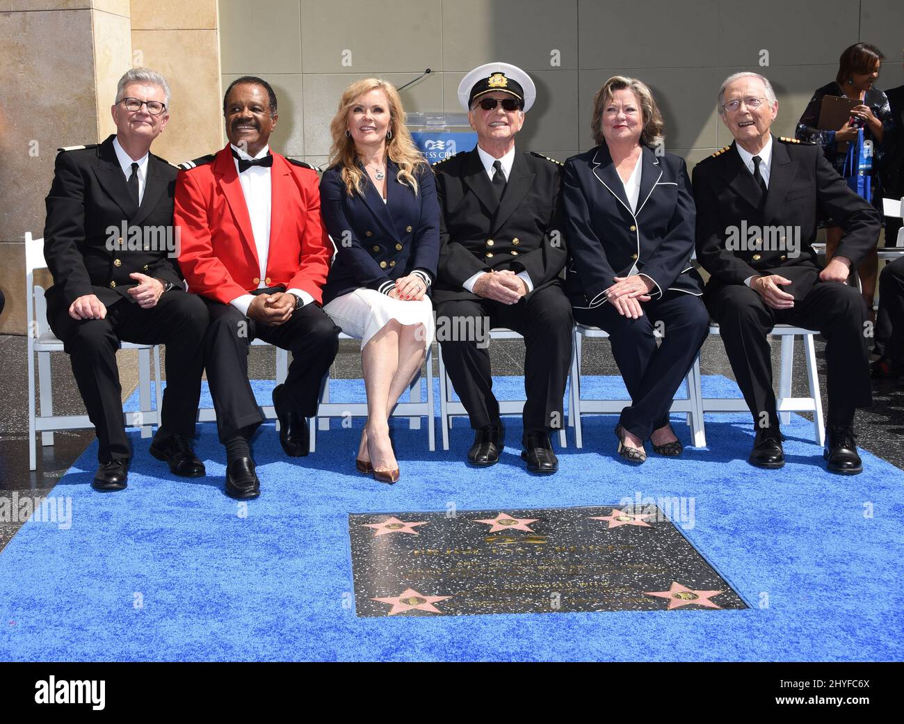 Fred Grandy, Ted Lange, Jill Whelan, Gavin MacLeod, Lauren Tewes et Bernie Kopell pendant les croisières Princess Cruises et Cast of 'The Love Boat' Hollywood Walk of Fame cérémonie honorifique de la plaque des étoiles le 10 mai 2018. Banque D'Images