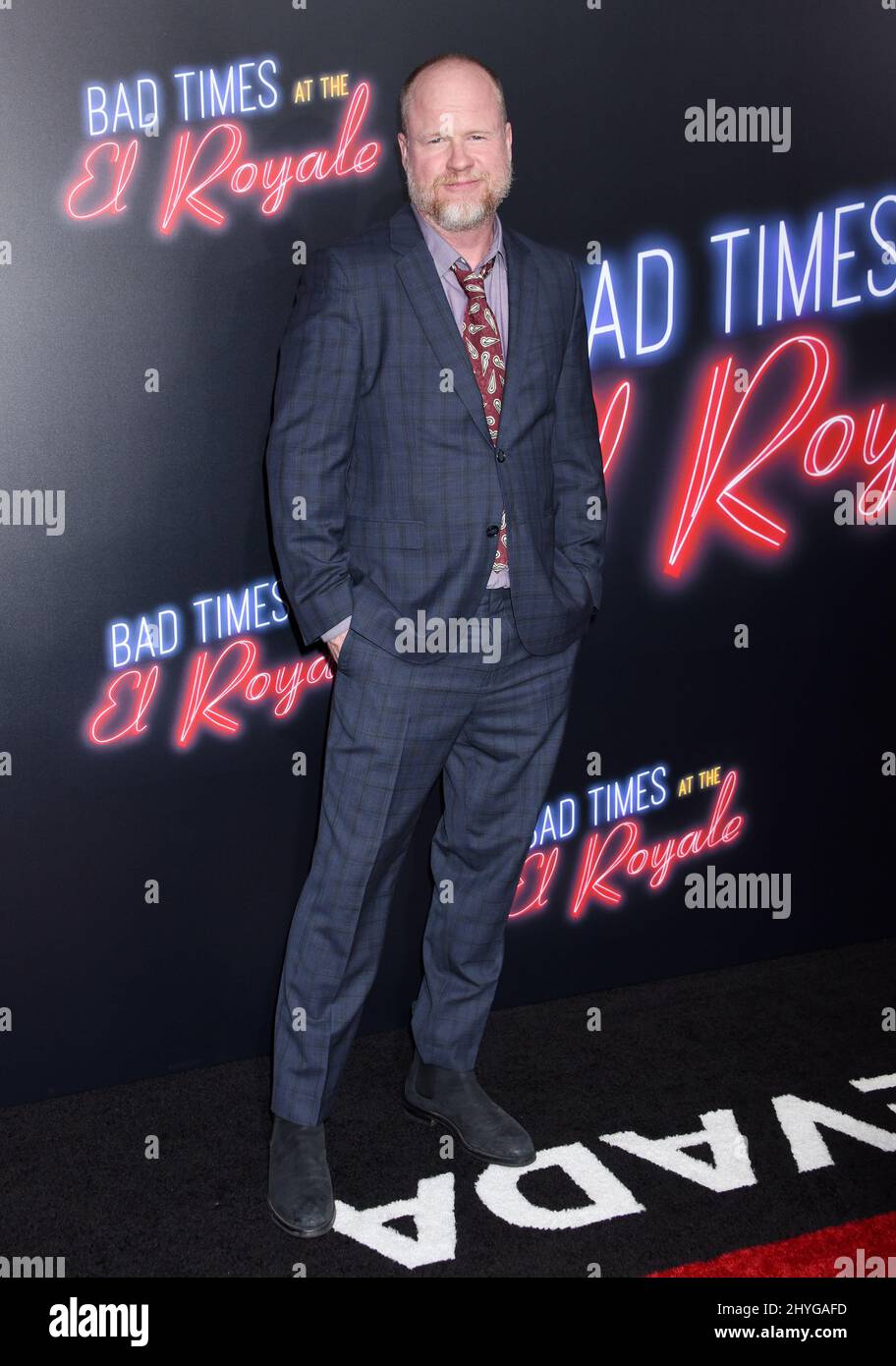 Joss Whedon assistant au Bad Times à la première El Royale qui s'est tenue au TCL Chinese Theatre de Los Angeles, en Californie Banque D'Images