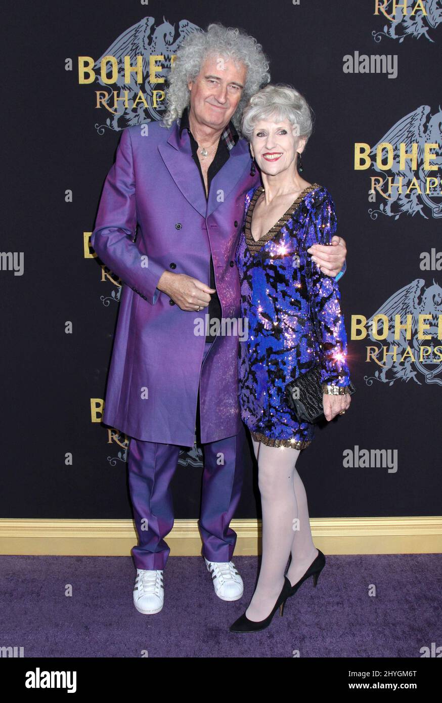 Brian May et sa femme Anita Dobson assistent à la première de Bohemian Rhapsody New York au Paris Theatre, New York, le 30 octobre 2018. Banque D'Images