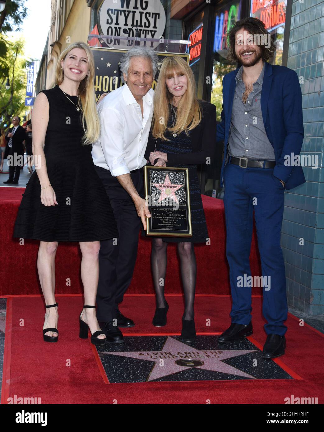 Vanessa Bagdasarian, Ross Bagdasarian, Janice Karman et Michael Bagdasarian à la cérémonie des étoiles d'Alvin et de Chipmunks qui a eu lieu sur le Hollywood Walk of Fame Banque D'Images