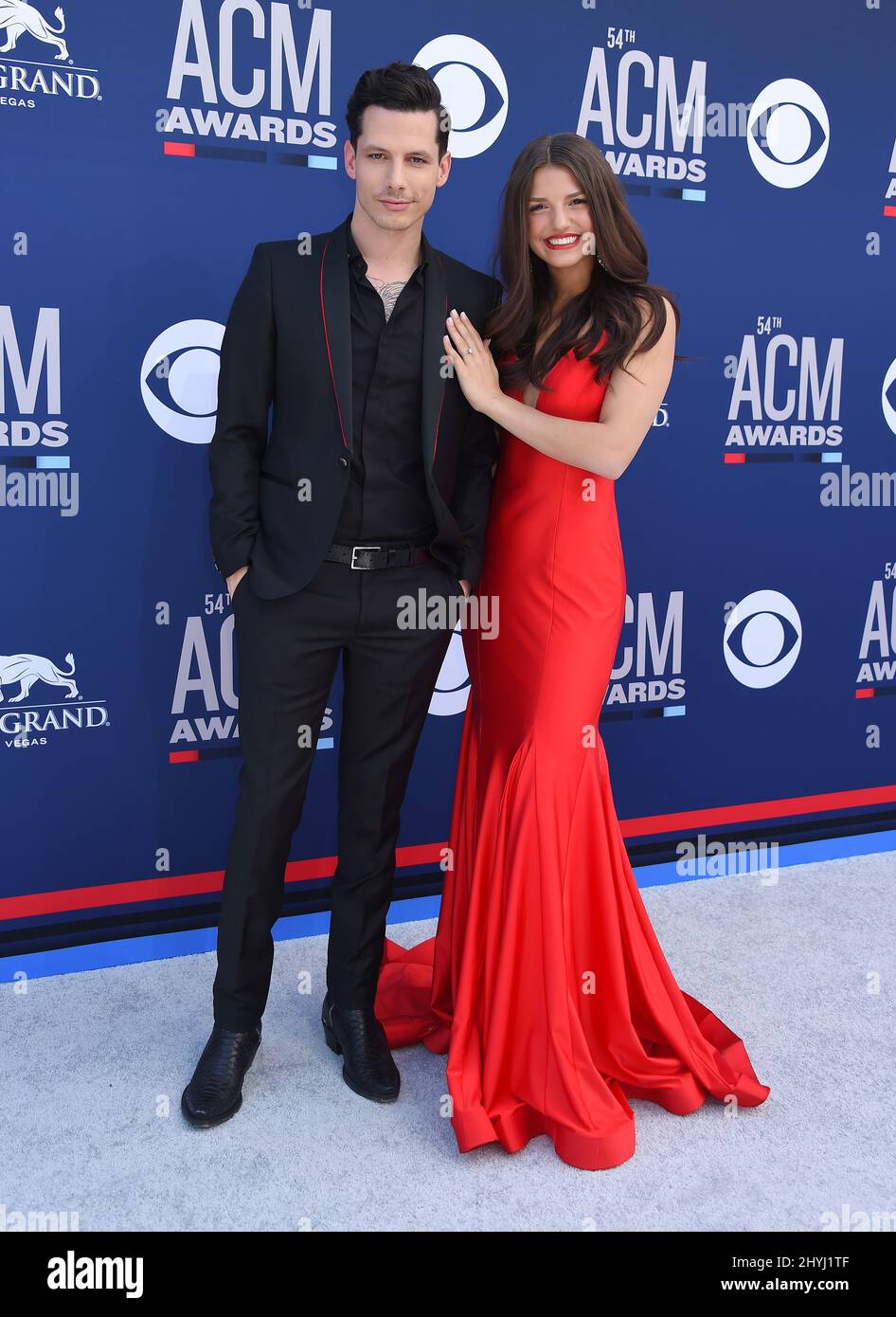 Devin Dawson et Leah Sykes aux Academy of Country Music Awards 54th, qui se tiennent au MGM Grand Garden Arena du MGM Grand Hotel & Casino le 7 avril 2019 à Las Vegas, Nevada. Banque D'Images