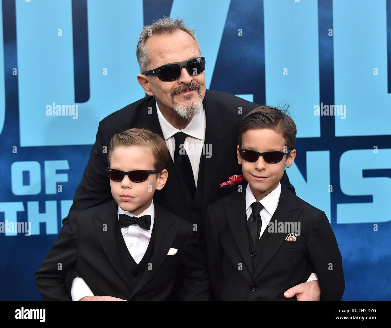 Miguel Bose Diego Bose et Tadeo Bose arrivent à la « Godzilla : le roi des Monstres » Banque D'Images