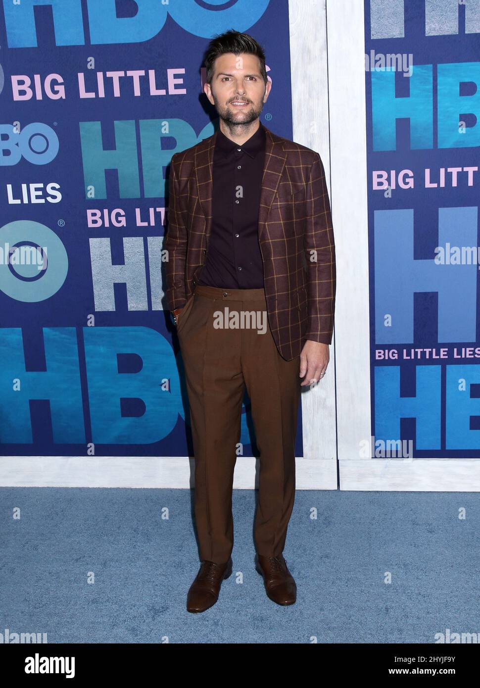Adam Scott assiste à la première de la saison deux de Big Little mensonges à New York Banque D'Images