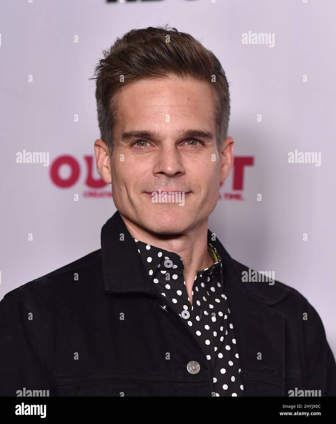 Greg Rikaart arrive à la première « Sell by » Outfest au Chinese Theatre le 20 juillet 2019 à Hollywood, Californie. Banque D'Images