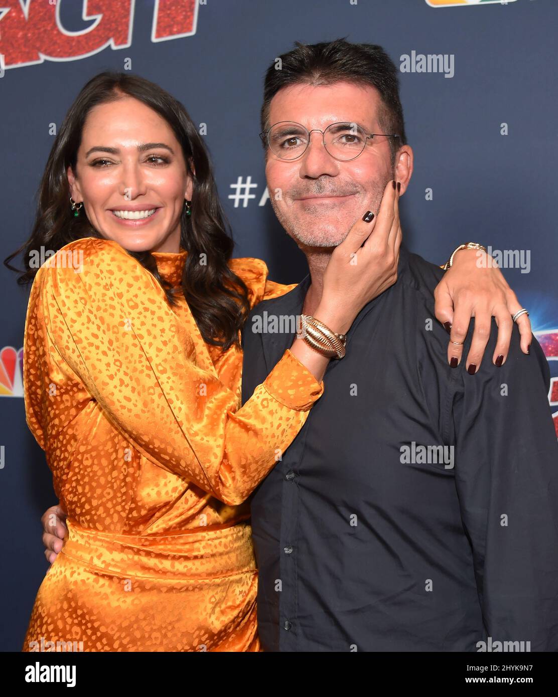 Lauren Silverman et Simon Cowell se promènaient sur le tapis à la finale « America's Got Talent » au Dolby Theatre le September17 2019 à Hollywood, Los Angeles. Banque D'Images