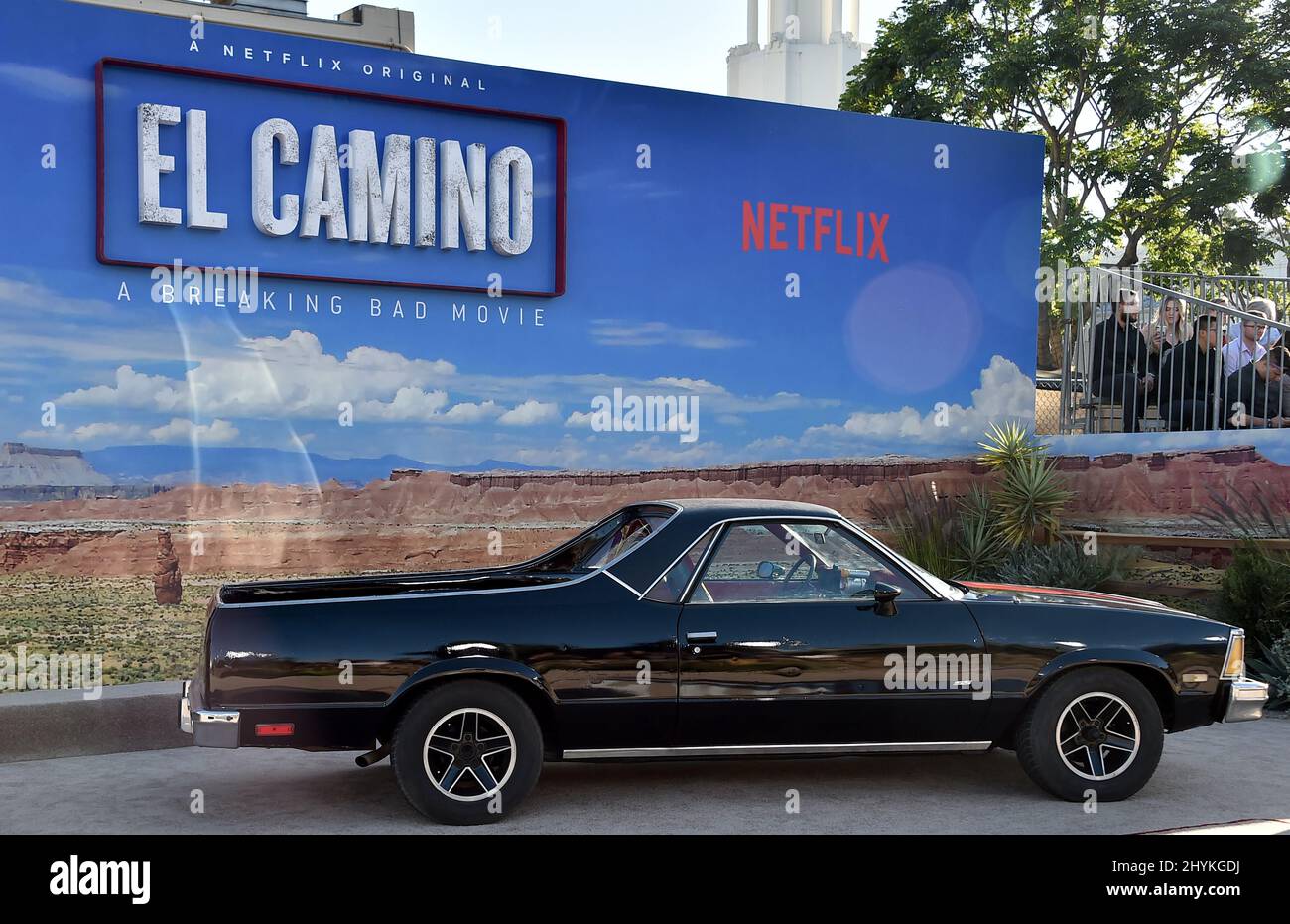 Atmosphère à la première de 'El Camino: A Breaking Bad Movie' tenue au Regency Village le 7 octobre 2019 à Westwoodd, Etats-Unis. Banque D'Images