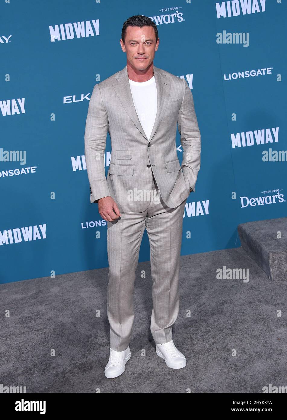 Luke Evans assistant à la première mondiale de Midway Banque D'Images