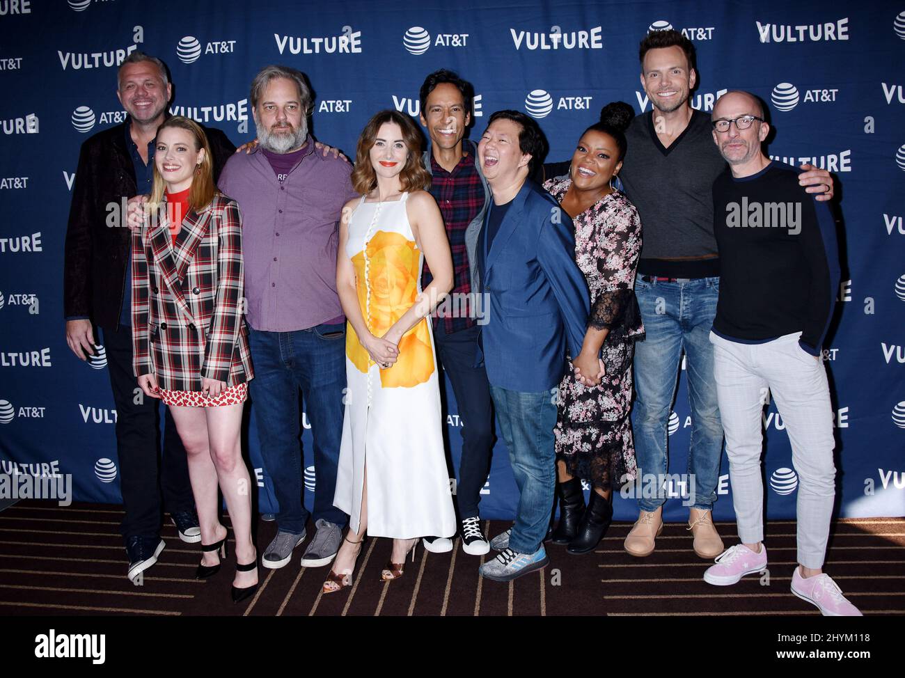 Chris McKenna, Gillian Jacobs, Dan Harmon, Alison Brie, Danny Pudi, Ken Jeong, Yvette Nicole Brown, Joel McHale et Jim Rash au Vulture Festival Los Angeles 2019 qui s'est tenu à l'hôtel Hollywood Roosevelt le 10 novembre 2019 à Hollywood, CA. Banque D'Images