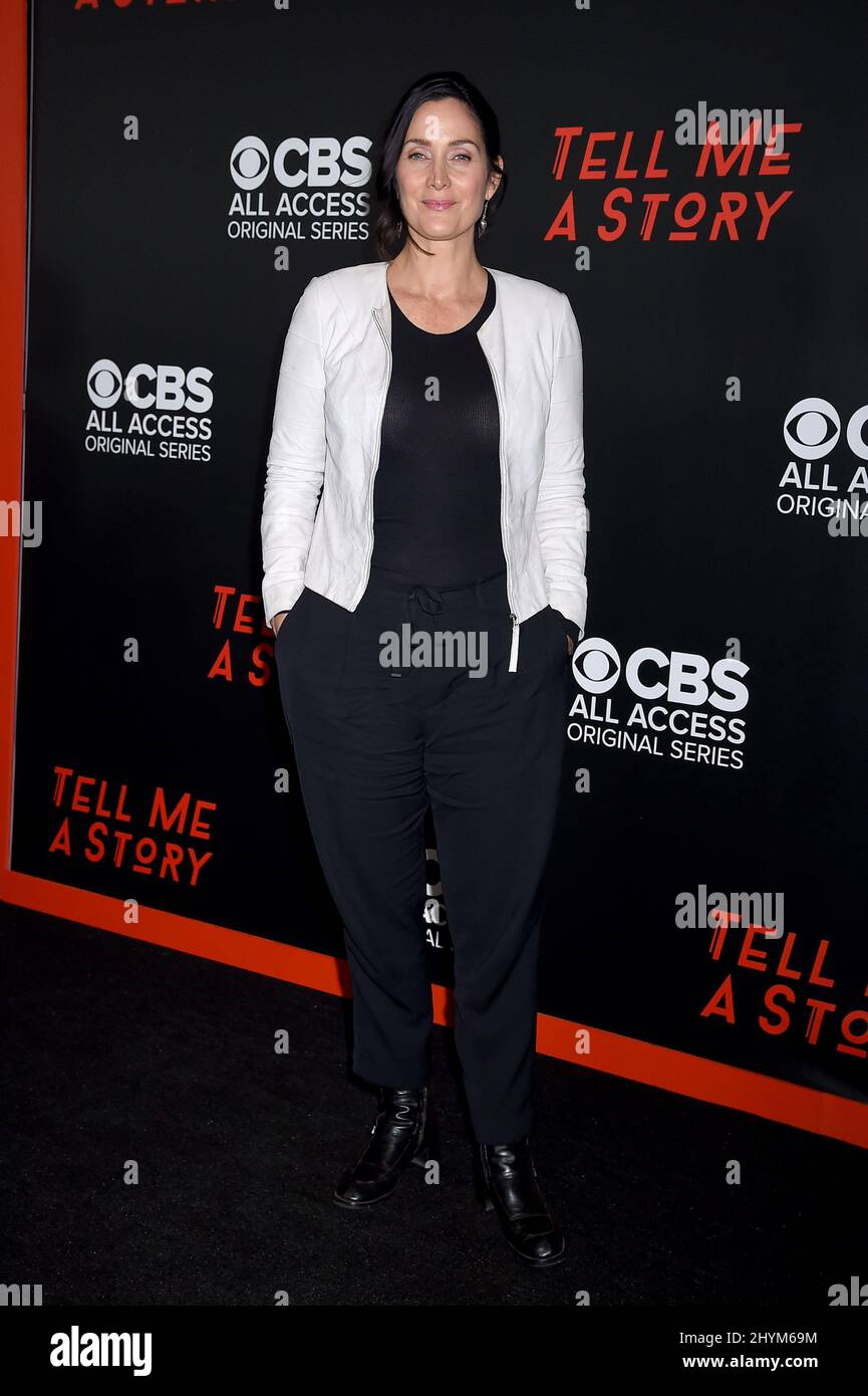 Carrie-Anne Moss assister à la première saison 2 de Tell Me A Story à Nashville Banque D'Images