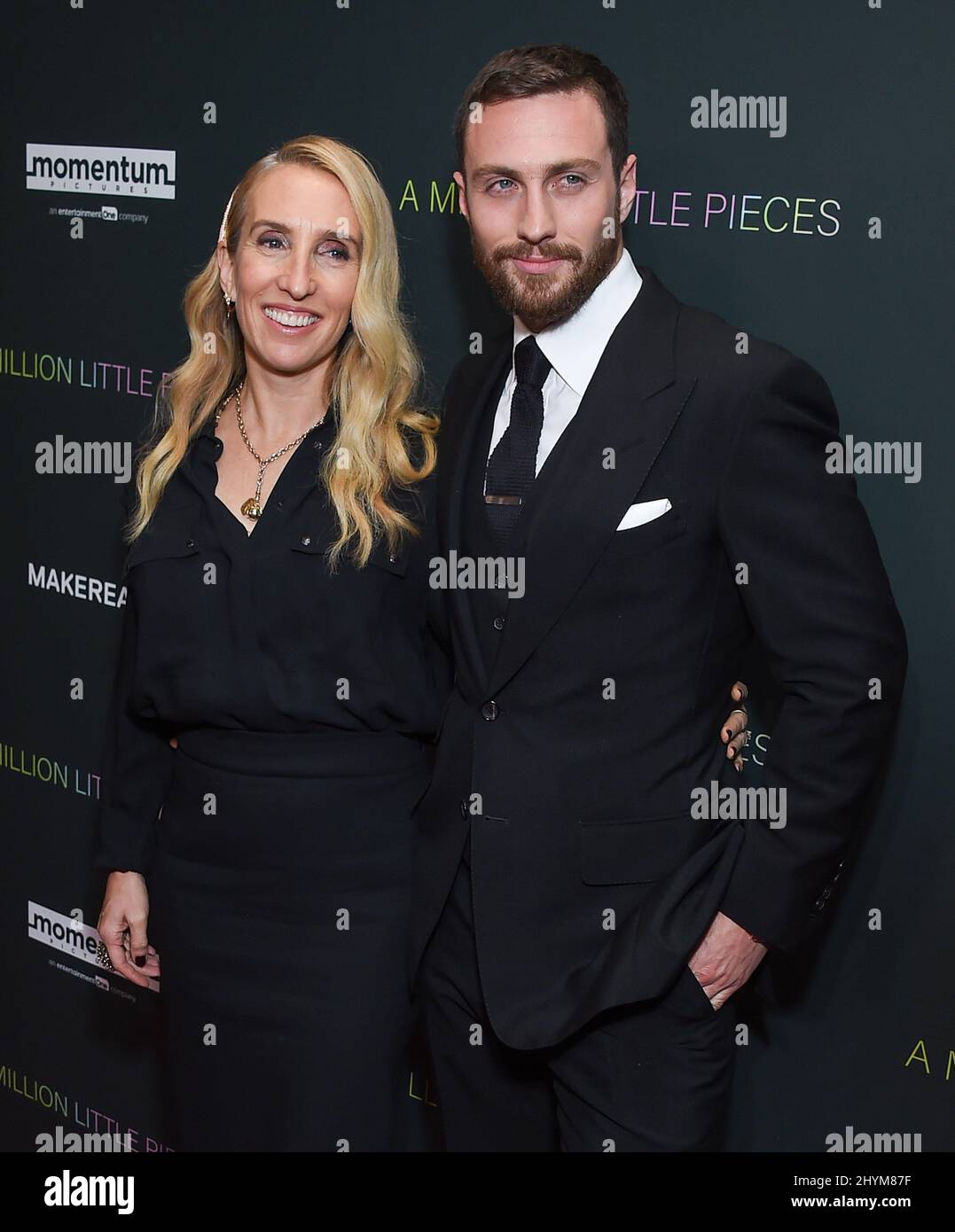 Sam Taylor-Johnson et Aaron Taylor-Johnson assistent à une projection spéciale d'un million de petites pièces à Los Angeles Banque D'Images