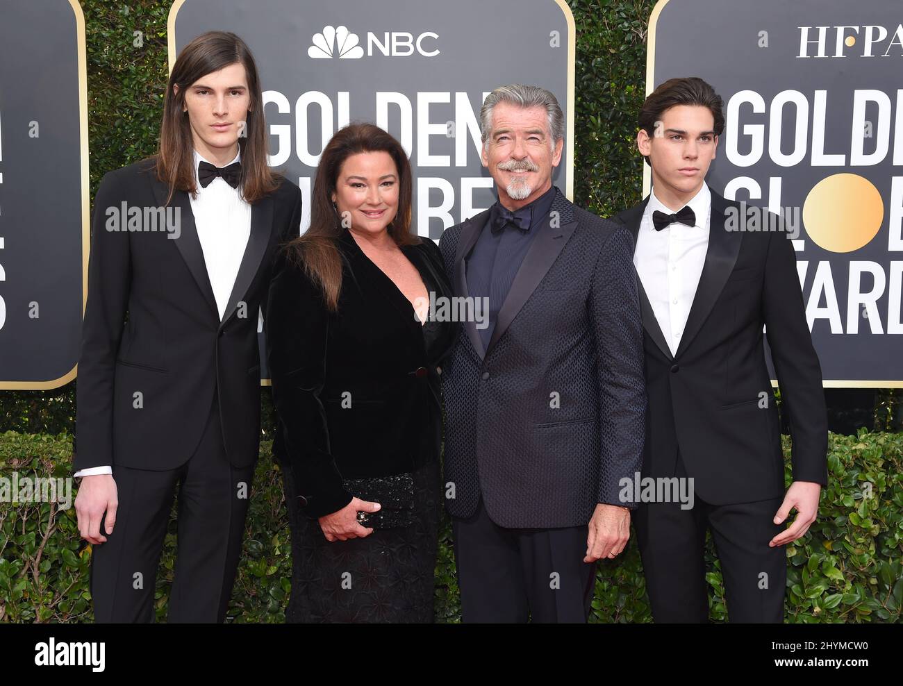 Dylan Brosnan, Keely Shaye Smith, Pierce Brosnan et Paris Brosnan lors des Golden Globe Awards 77th qui se sont tenus à l'hôtel Beverly Hilton le 5 janvier 2020 à Beverly Hills, Los Angeles. Banque D'Images