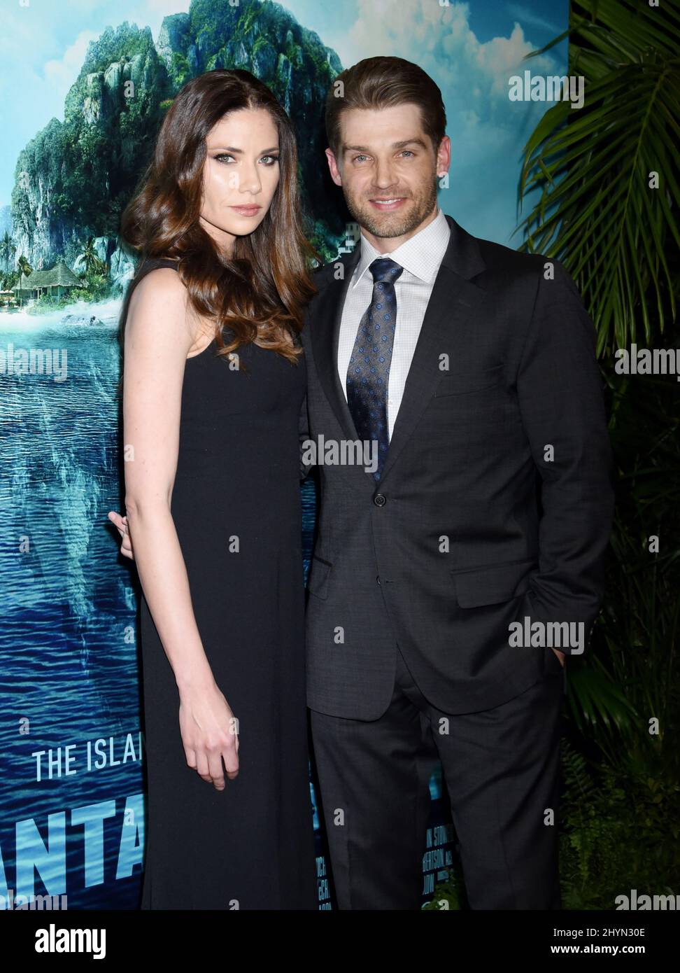 Mike Vogel et Courtney Vogel à la première « Fantasy Island » de Blumhouse, tenue à AMC Century City 15 le 11 février 2020 à Century City, Californie. Banque D'Images