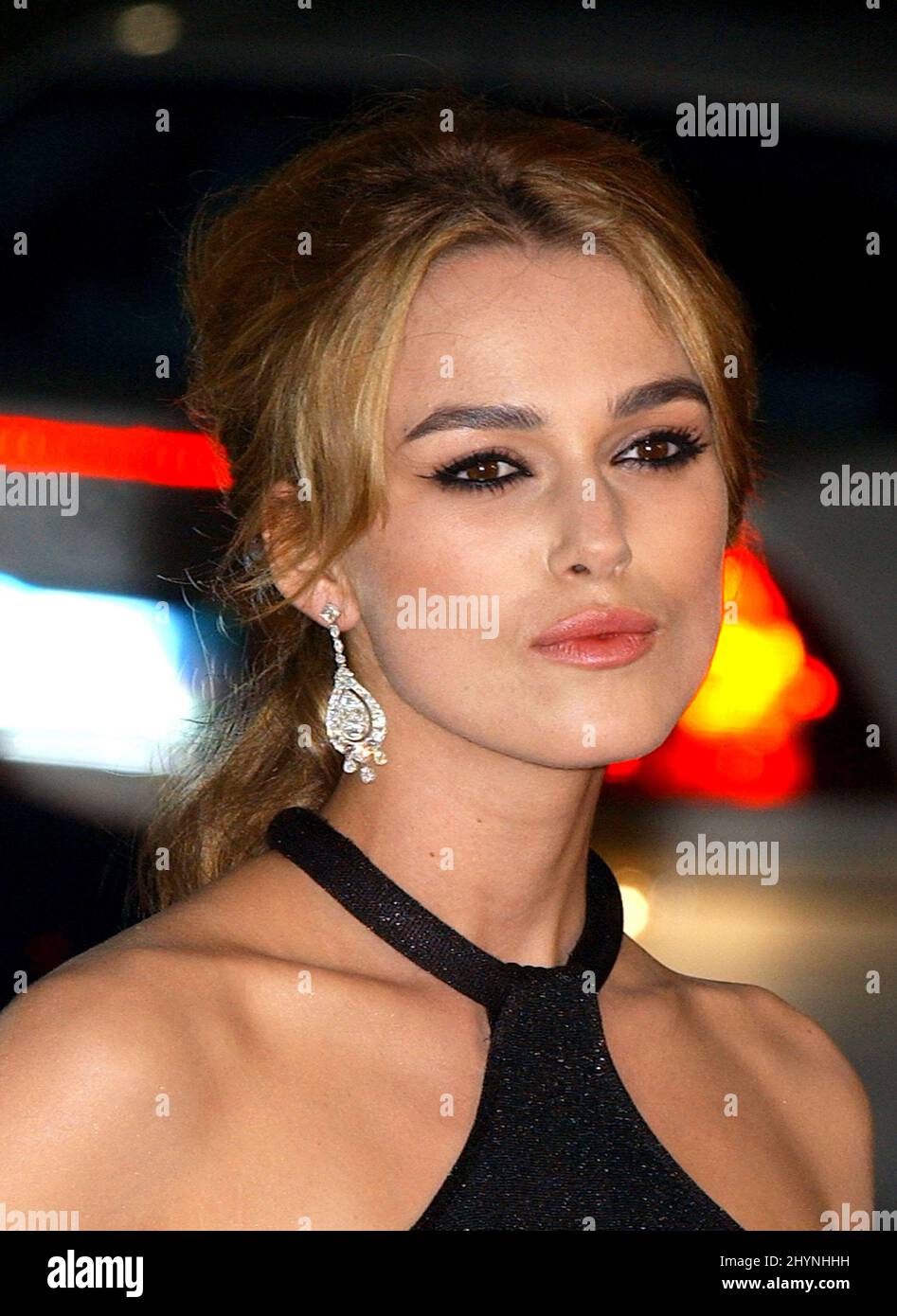 Keira Knightley assiste à la première de 'Domino' à Los Angeles au théâtre chinois de Grauman. Photo : presse britannique Banque D'Images