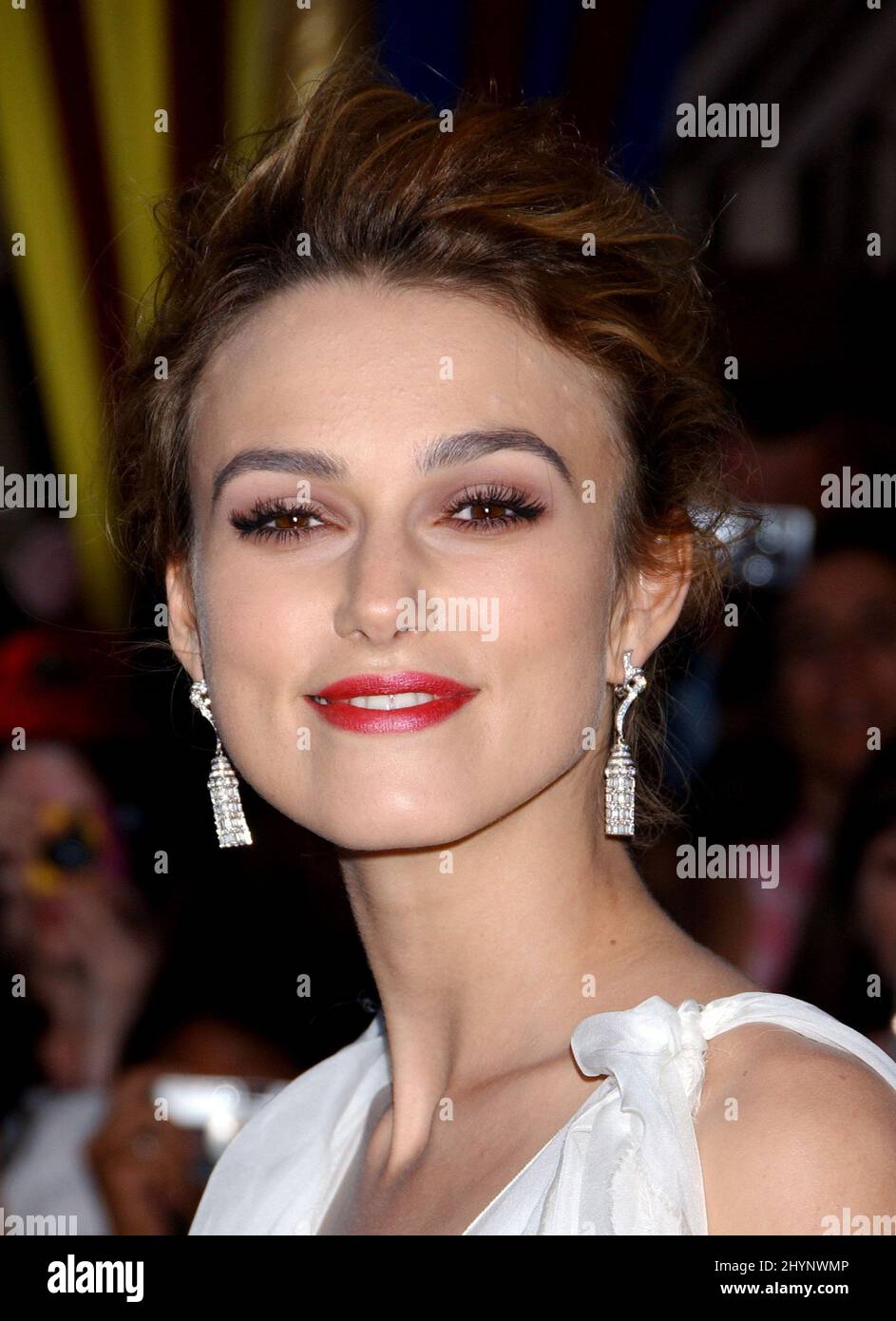 Keira Knightley participe à la première mondiale de 'Pirates des Caraïbes: Dead Man's Chestt' à Disneyland. Photo : presse britannique Banque D'Images