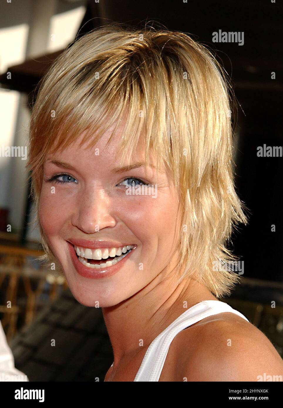 Ashley Scott participe à la première « Raise Your Voice » en Californie. Photo : presse britannique Banque D'Images