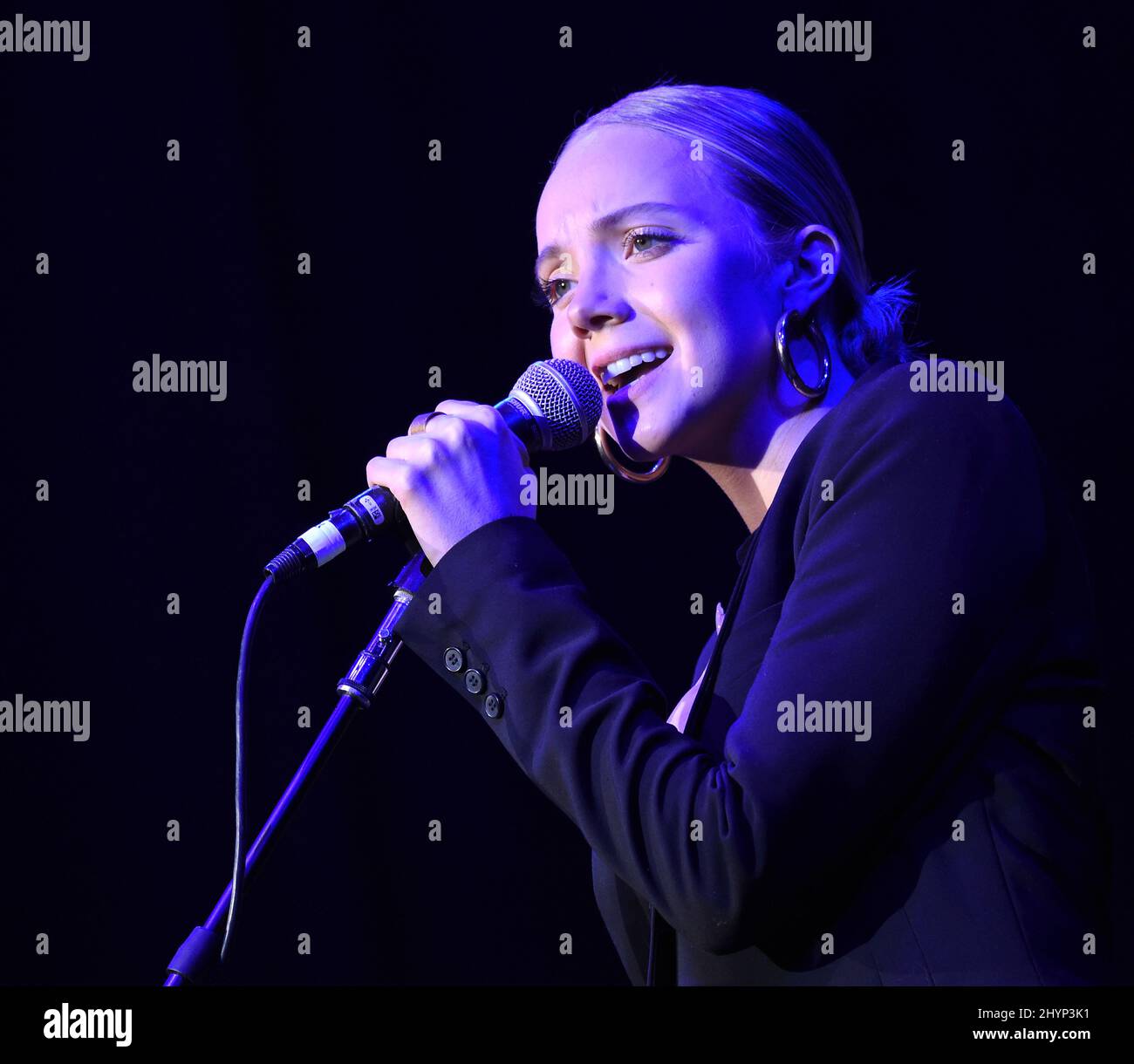 Danielle Bradbery a participé au déjeuner du Big machine Label Group lors du séminaire radio Country 2020 qui s'est tenu à l'Omni Nashville le 20 février 2020 à Nashville, TN. Banque D'Images