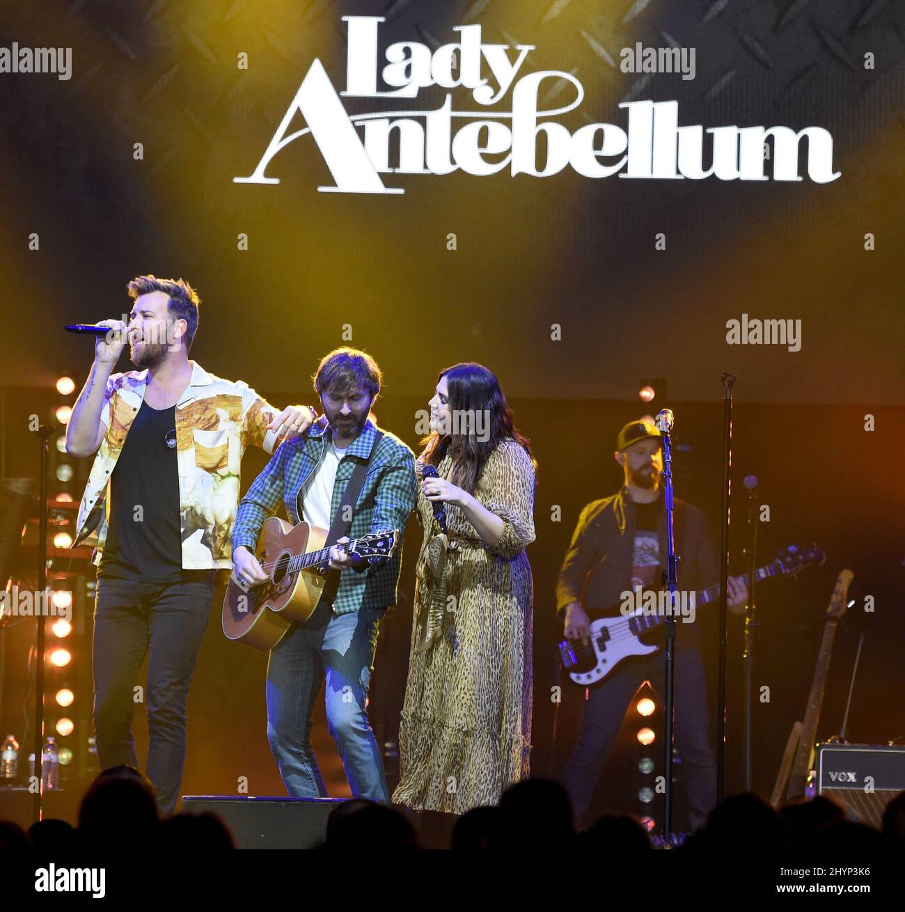 Lady Antebellum, Charles Kelley, Hilary Scott et Dave Haywood sont en scène au déjeuner du Big machine Label Group lors du Country radio Seminar 2020 qui s'est tenu à l'Omni Nashville le 20 février 2020 à Nashville, TN. Banque D'Images