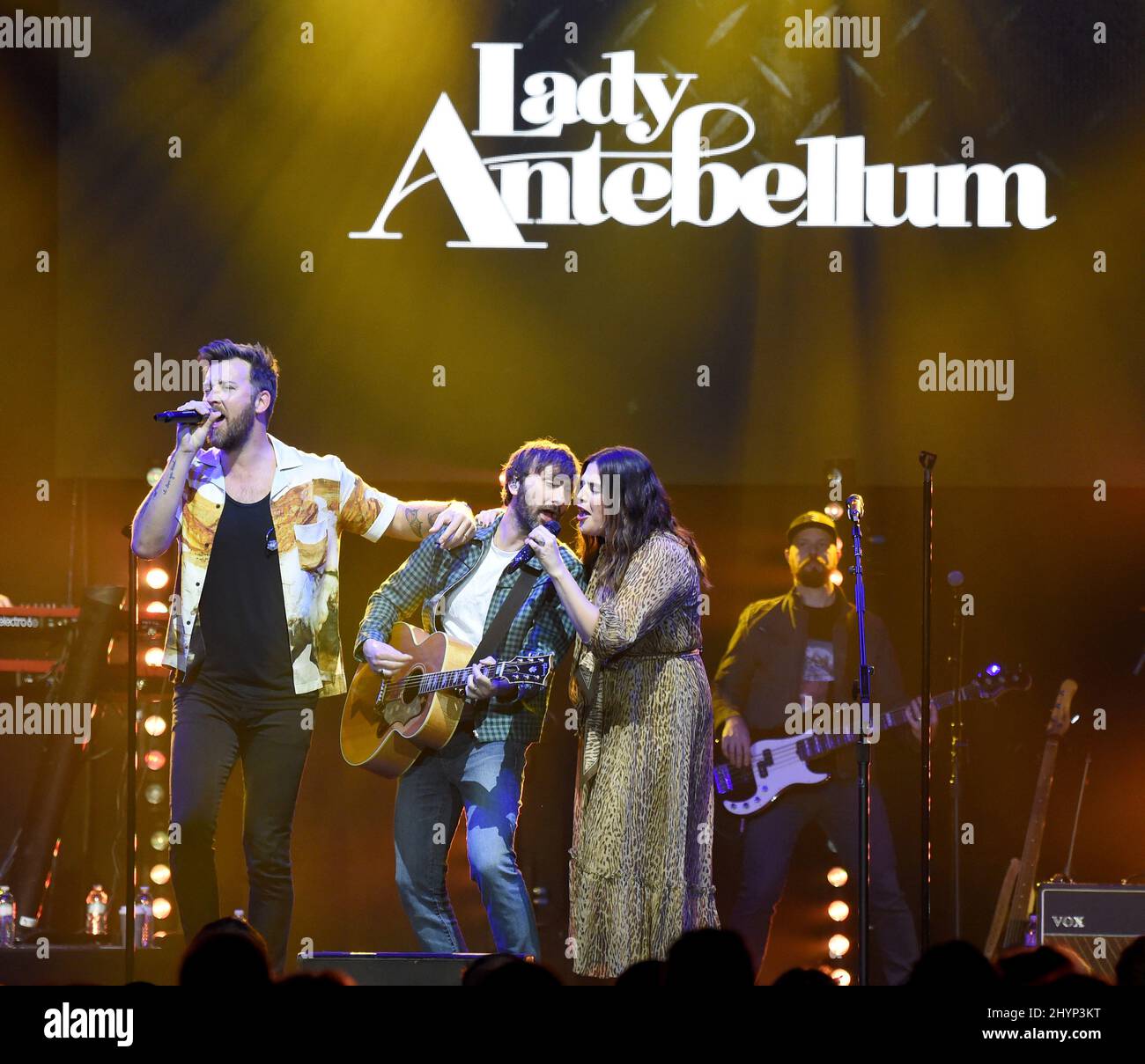 Lady Antebellum, Charles Kelley, Hilary Scott et Dave Haywood sont en scène au déjeuner du Big machine Label Group lors du Country radio Seminar 2020 qui s'est tenu à l'Omni Nashville le 20 février 2020 à Nashville, TN. Banque D'Images