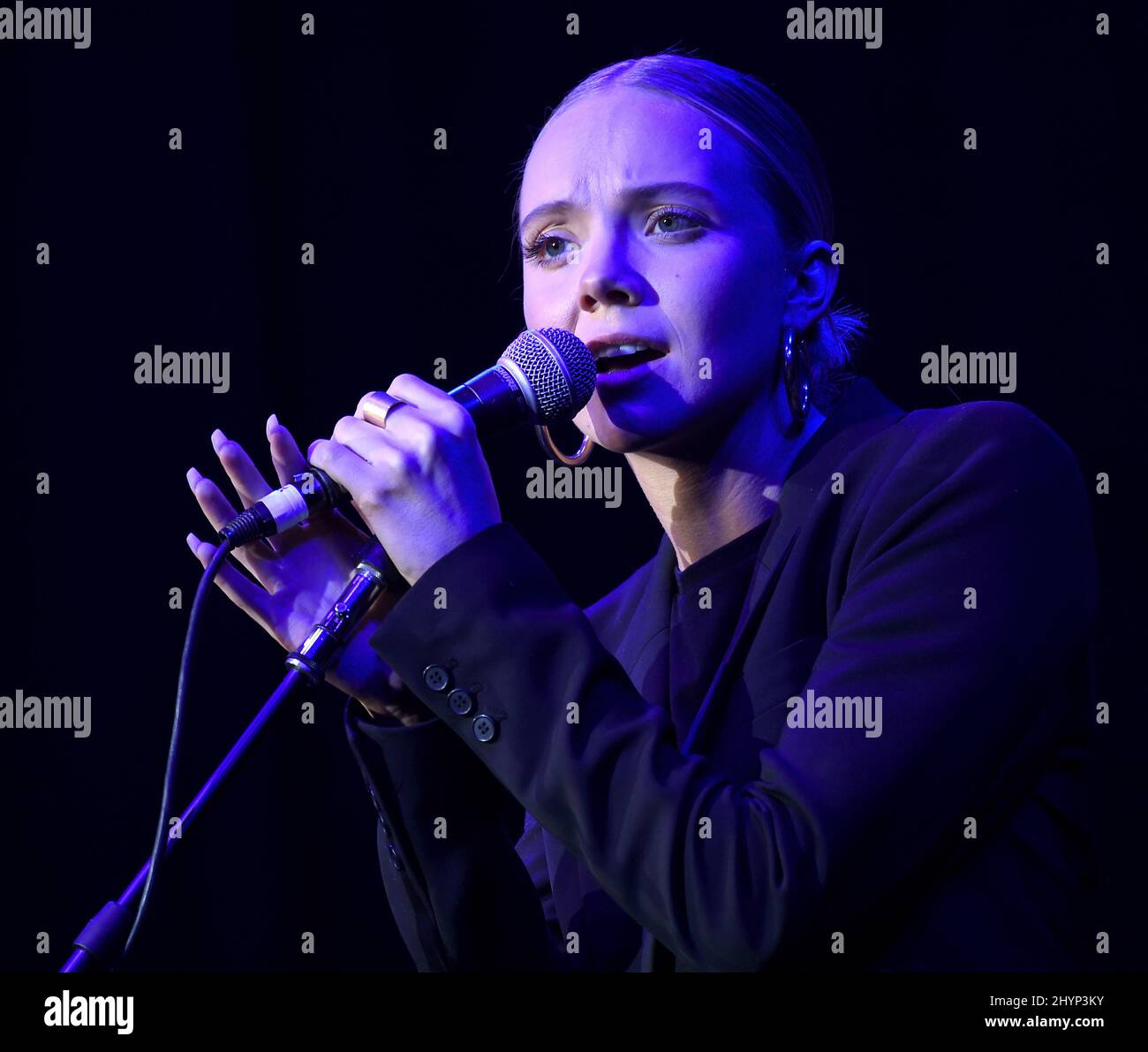 Danielle Bradbery a participé au déjeuner du Big machine Label Group lors du séminaire radio Country 2020 qui s'est tenu à l'Omni Nashville le 20 février 2020 à Nashville, TN. Banque D'Images