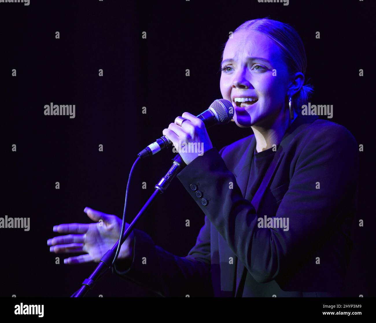 Danielle Bradbery a participé au déjeuner du Big machine Label Group lors du séminaire radio Country 2020 qui s'est tenu à l'Omni Nashville le 20 février 2020 à Nashville, TN. Banque D'Images