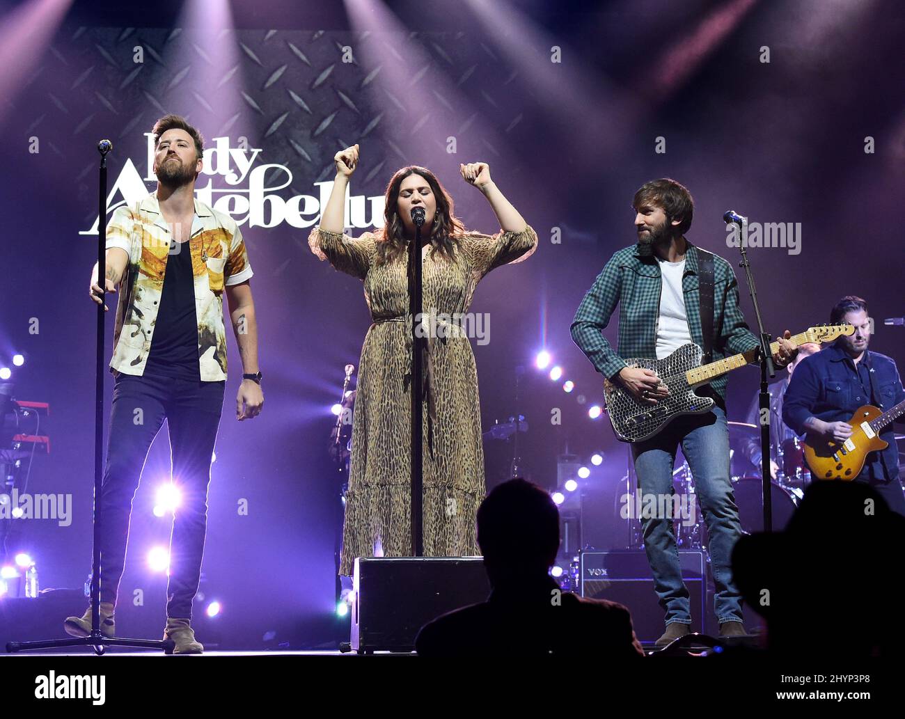 Lady Antebellum, Hilary Scott, Charles Kelley et Dave Haywood ont participé au déjeuner du Big machine Label Group lors du Country radio Seminar 2020 qui s'est tenu à l'Omni Nashville le 20 février 2020 à Nashville, TN. Banque D'Images