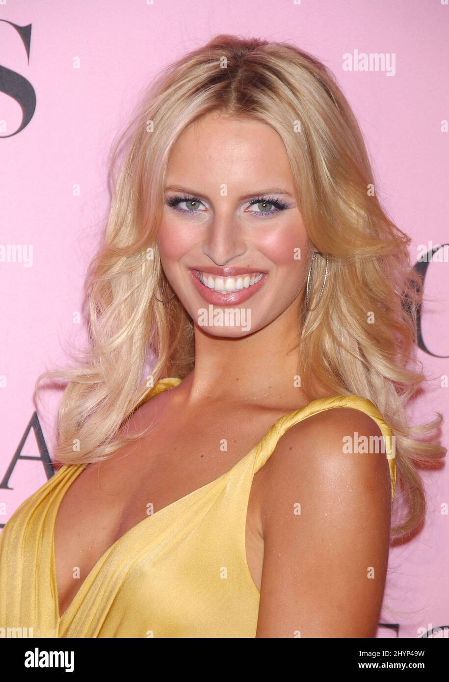 Karolina Kurkova participe au « Victoria's Secret Fashion Show » au Kodak Theatre à Hollywood. Photo : presse britannique Banque D'Images